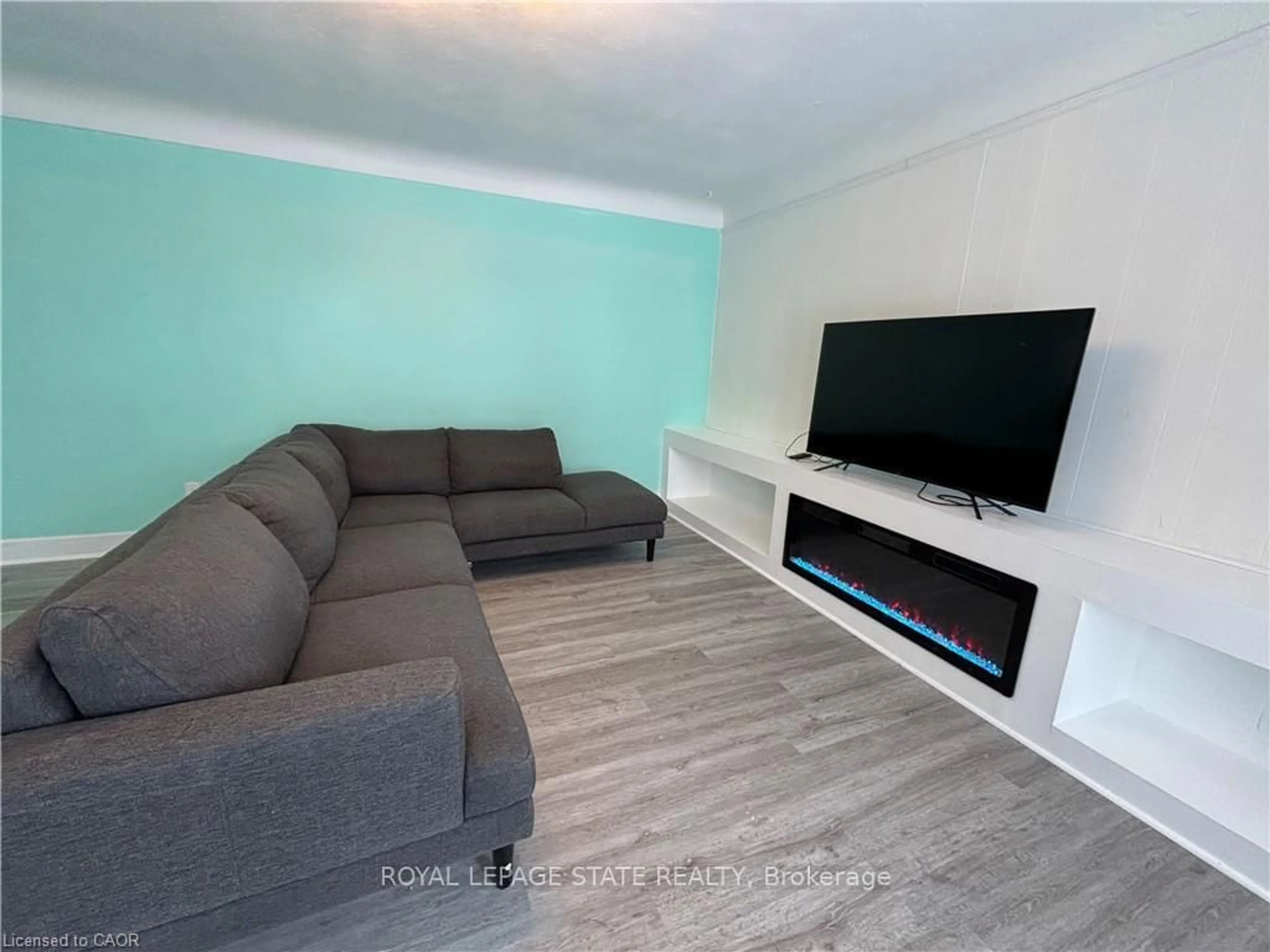 Unknown for 118 Jacobson Ave, St. Catharines Ontario L2T 3A5