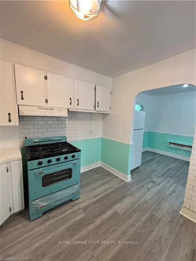118 Jacobson Ave, St. Catharines 5