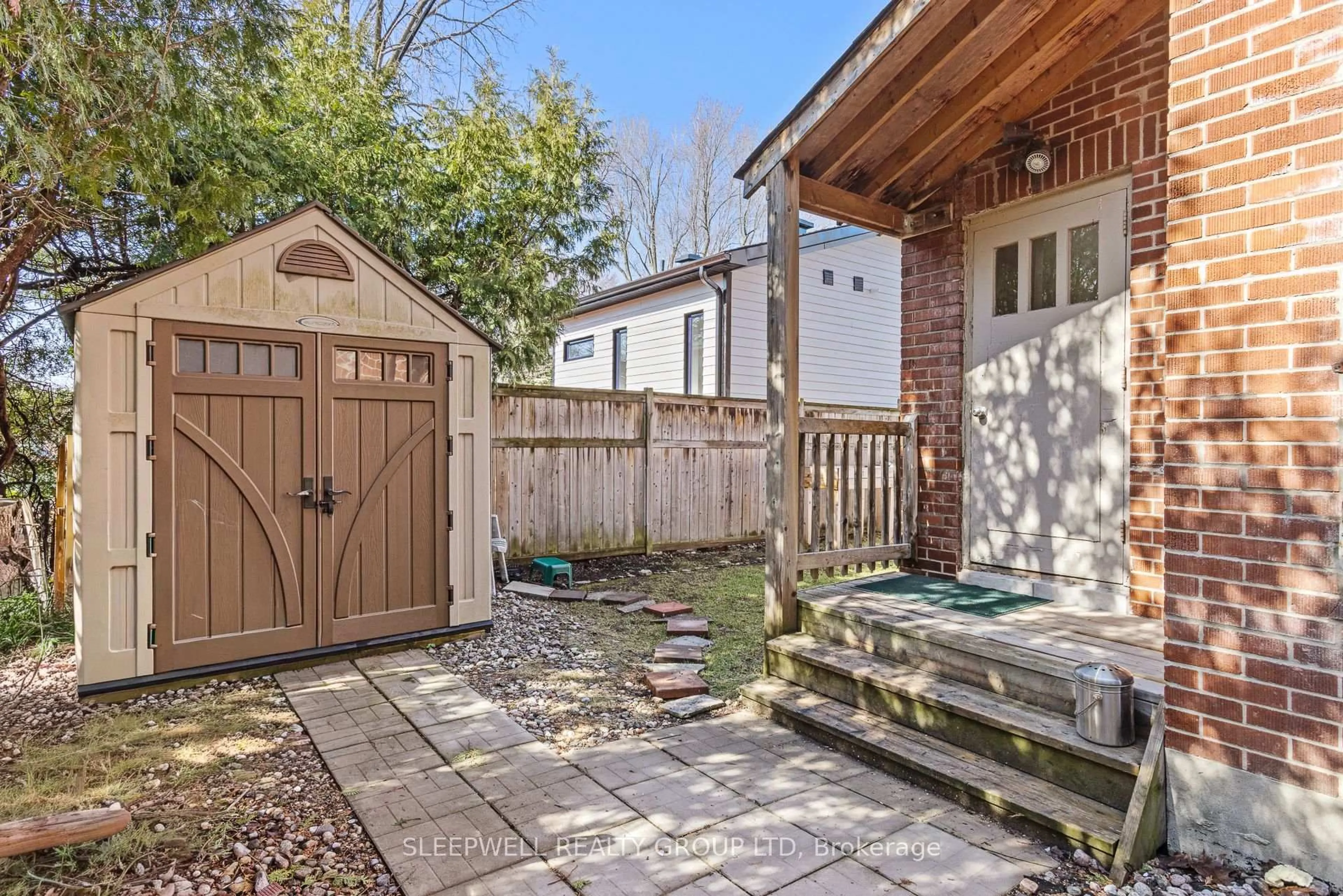 Shed for 54 Centennial Blvd, Ottawa Ontario K1S 0M9