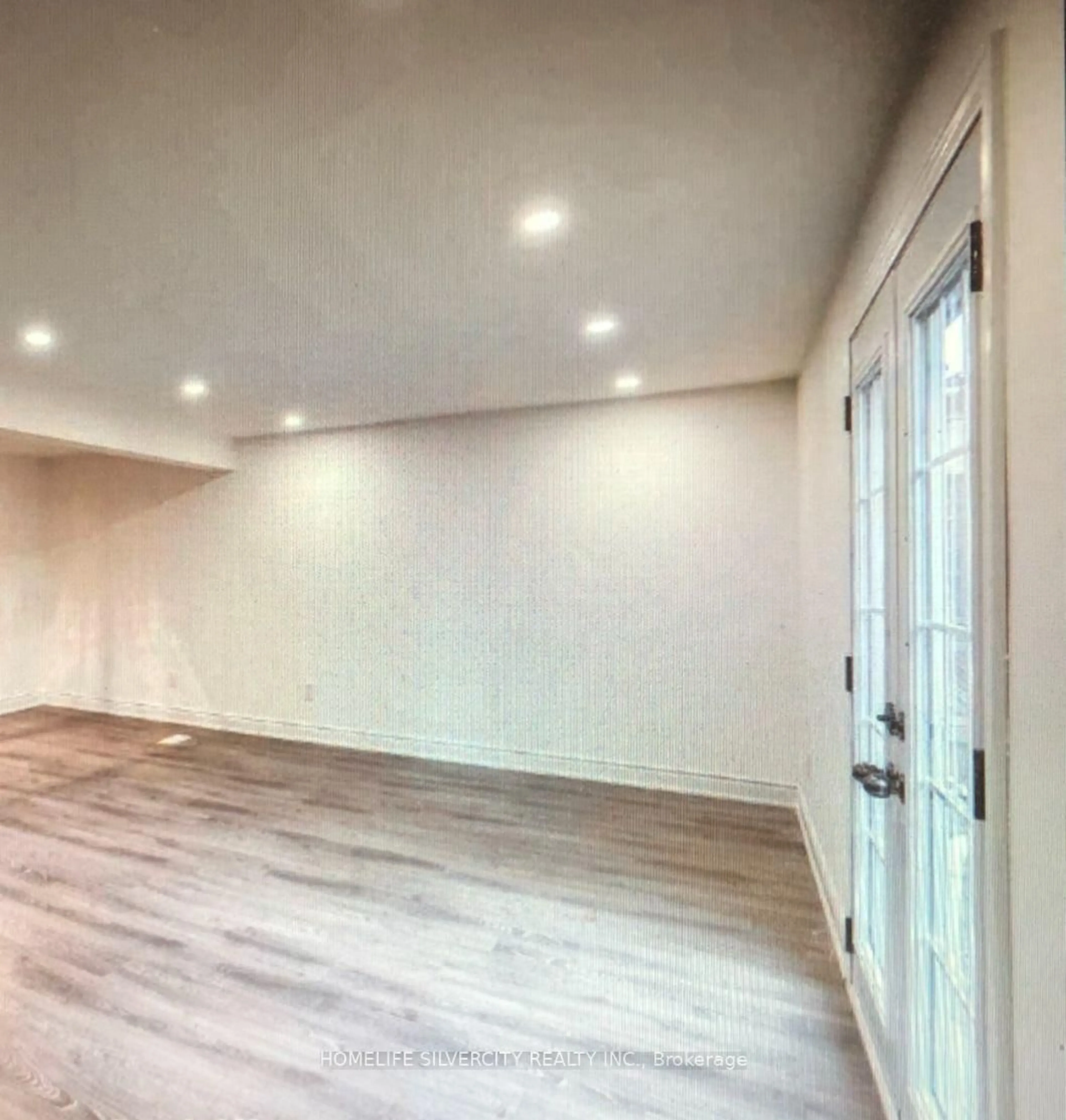 Unknown for 731 Elgin St, Cambridge Ontario N1R 7W5