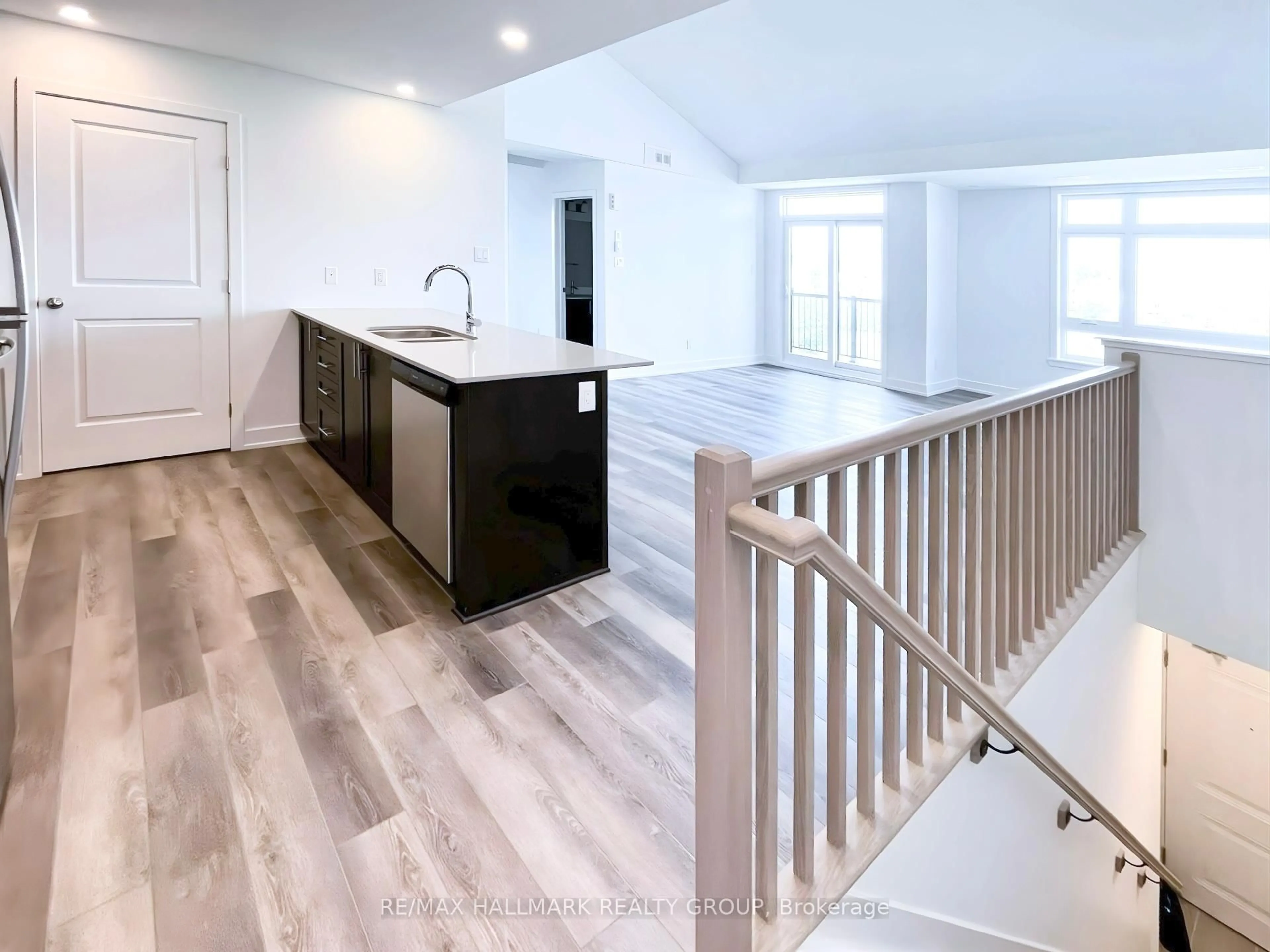 Open concept kitchen, unknown for 300 Tulum Cres #i, Ottawa Ontario K2S 2Y4