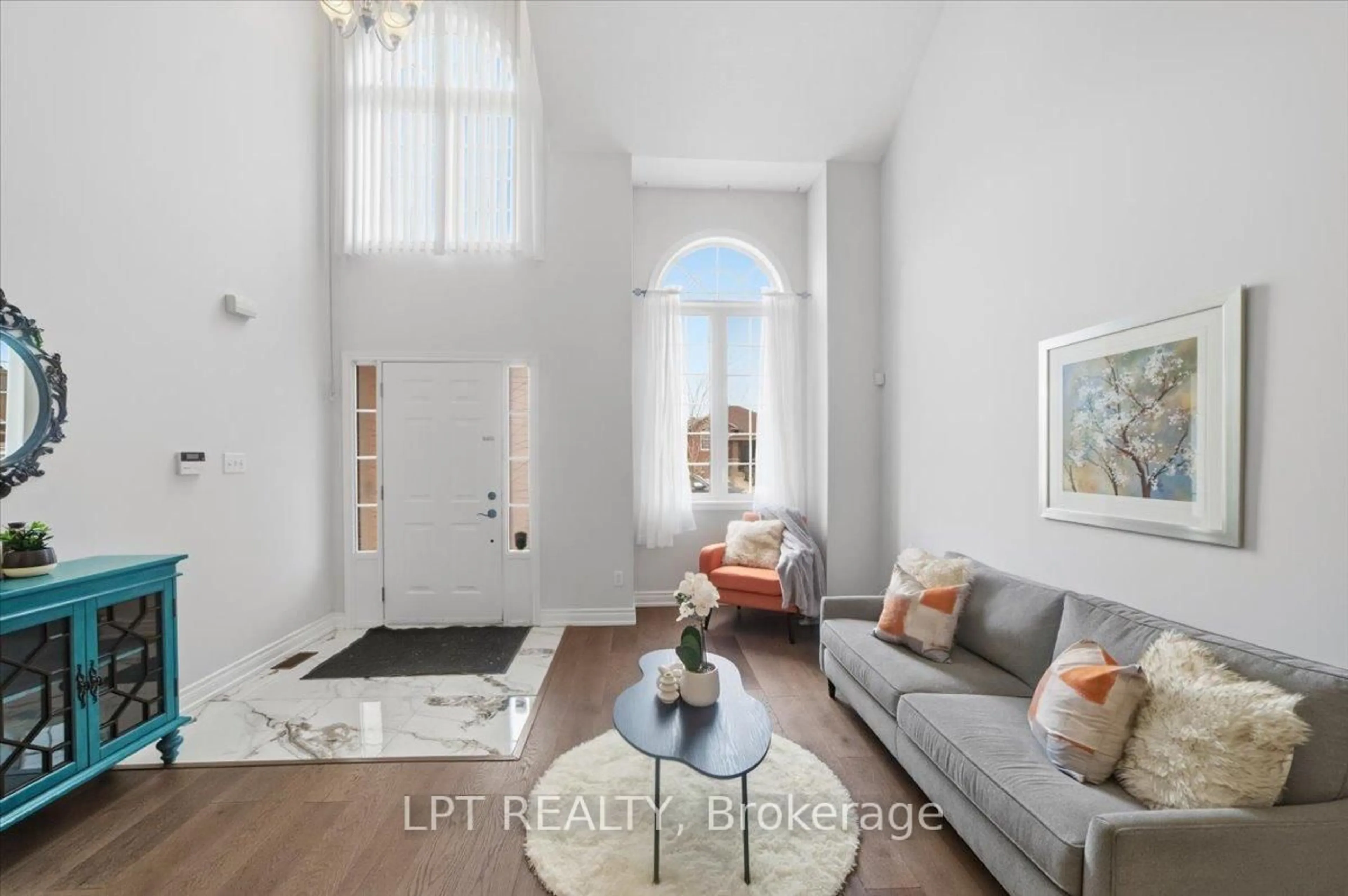 Living room with furniture, unknown for 48 Nashville Circ, Hamilton Ontario L8G 5H2