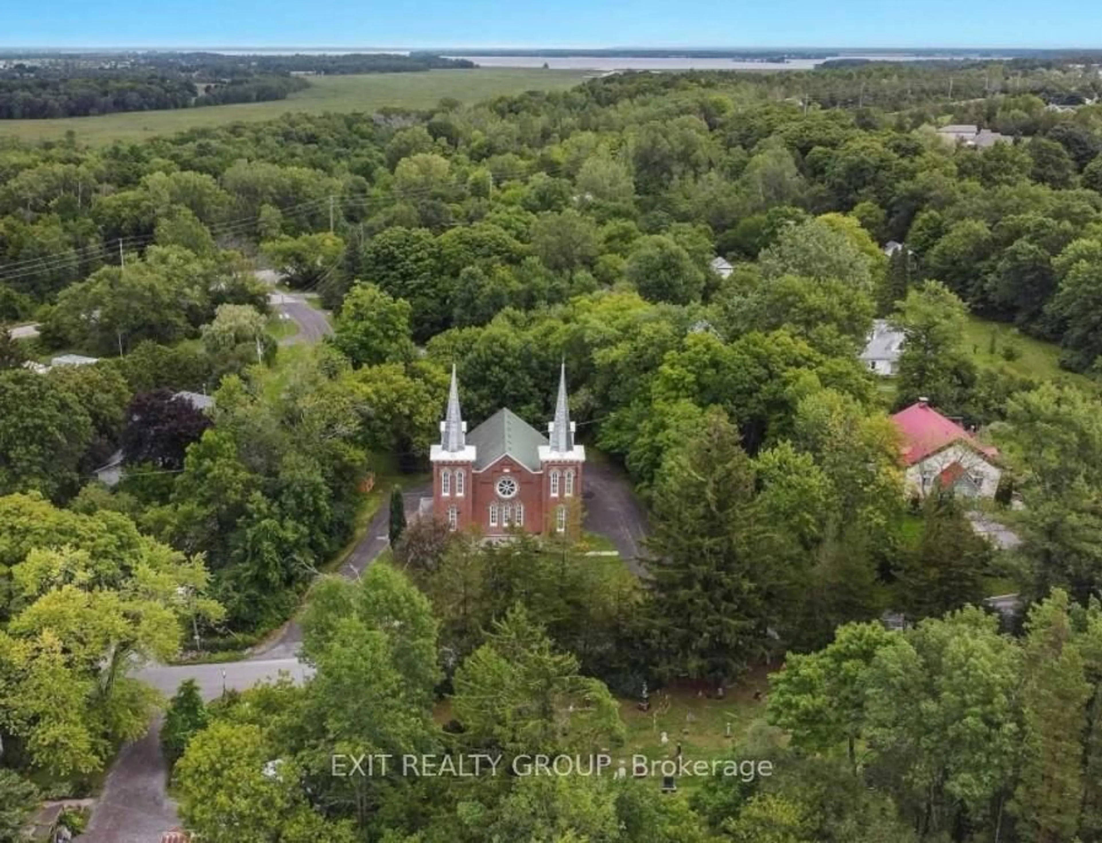A pic from outside/outdoor area/front of a property/back of a property/a pic from drone, unknown for 44 Union Rd, Prince Edward County Ontario K8N 4Z7