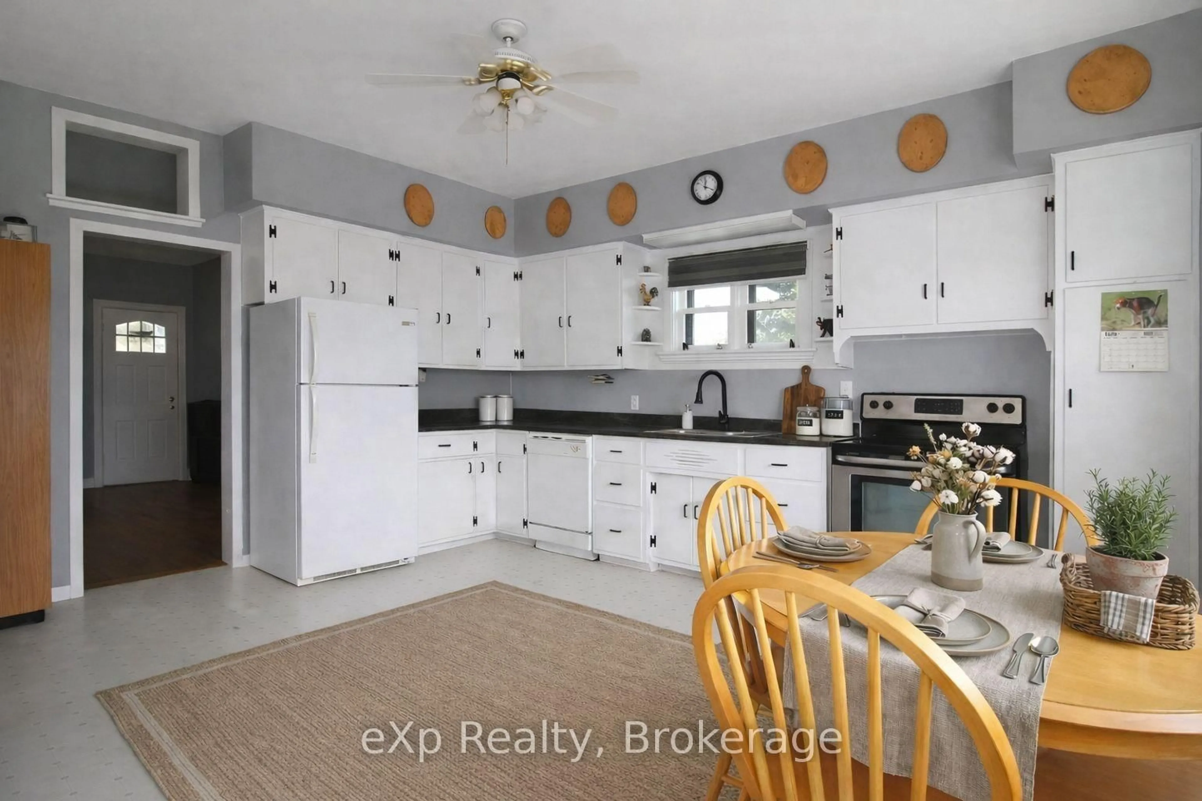 Open concept kitchen, ceramic/tile floor for 125 Lake Dr, West Grey Ontario N0C 1H0