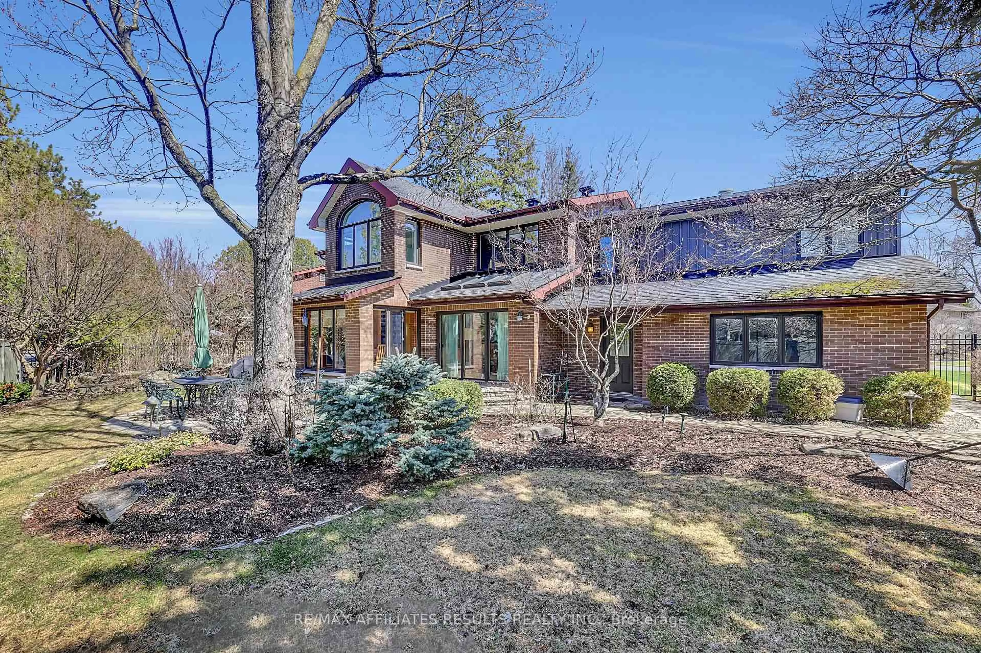 Home with brick exterior material, unknown for 30 Pentland Cres, Ottawa Ontario K2K 1V5