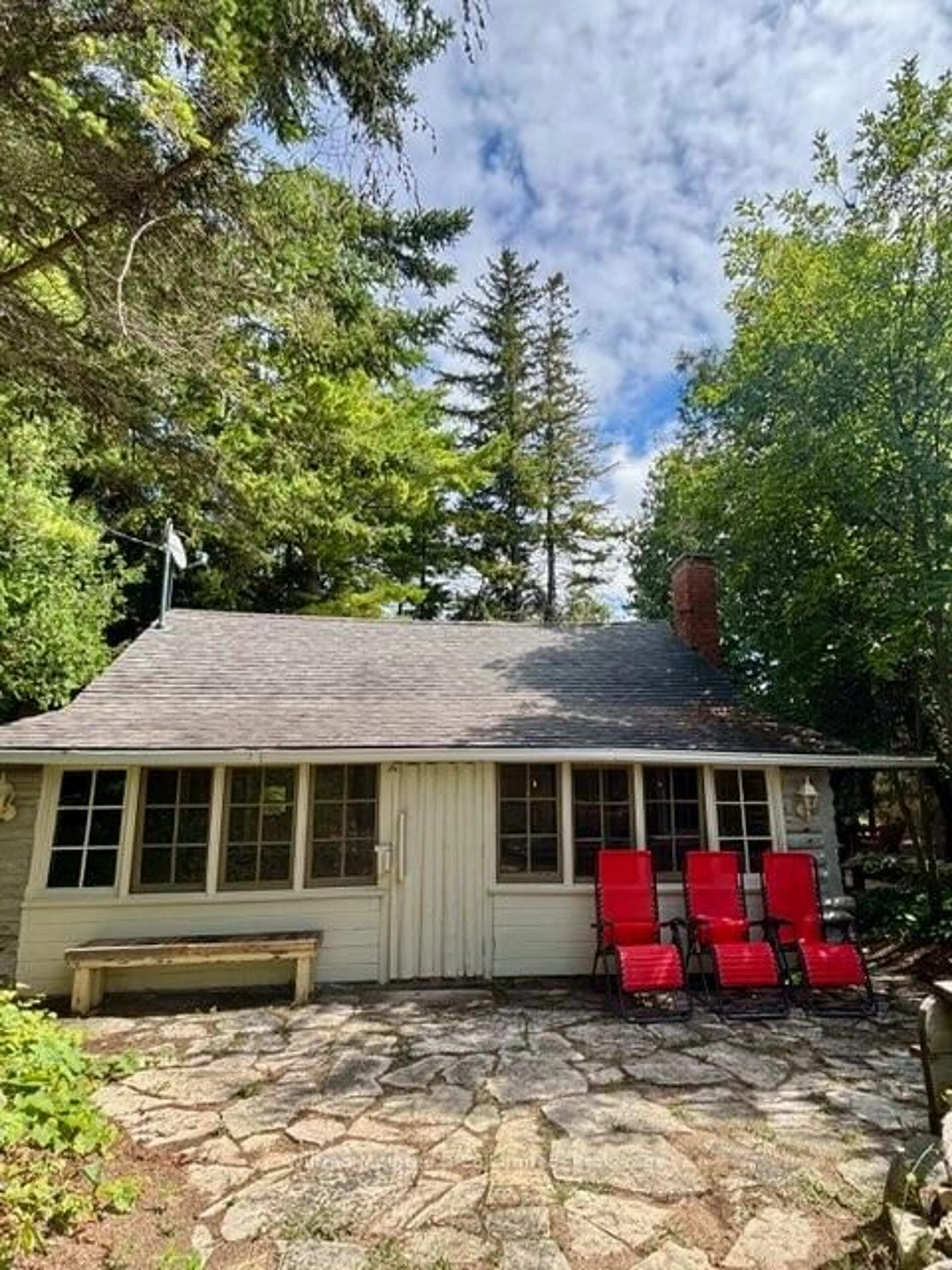 Unknown for 7 6TH Ave, Native Leased Lands Ontario N0H 2G0