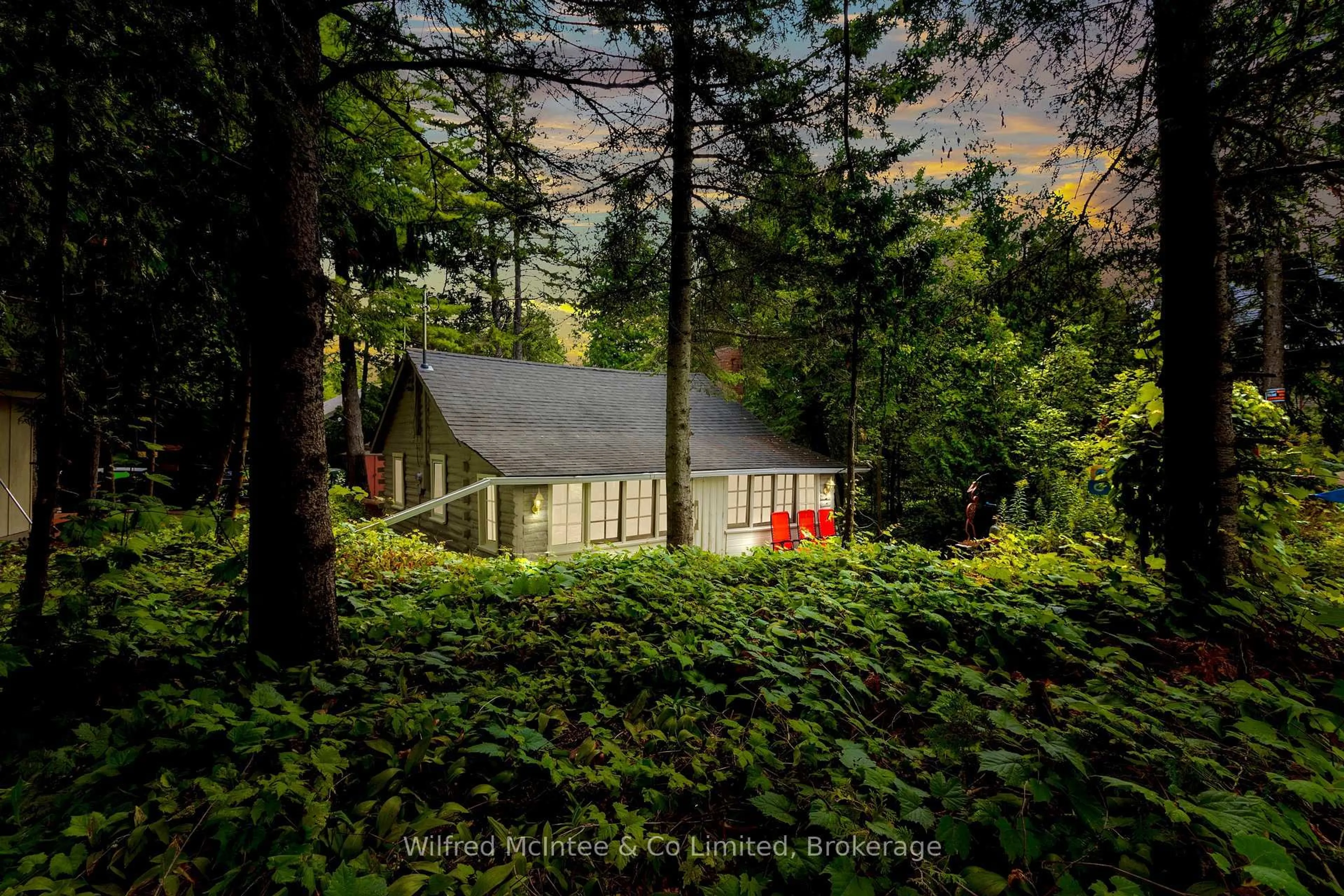 A pic from outside/outdoor area/front of a property/back of a property/a pic from drone, forest/trees view for 7 6TH Ave, Native Leased Lands Ontario N0H 2G0