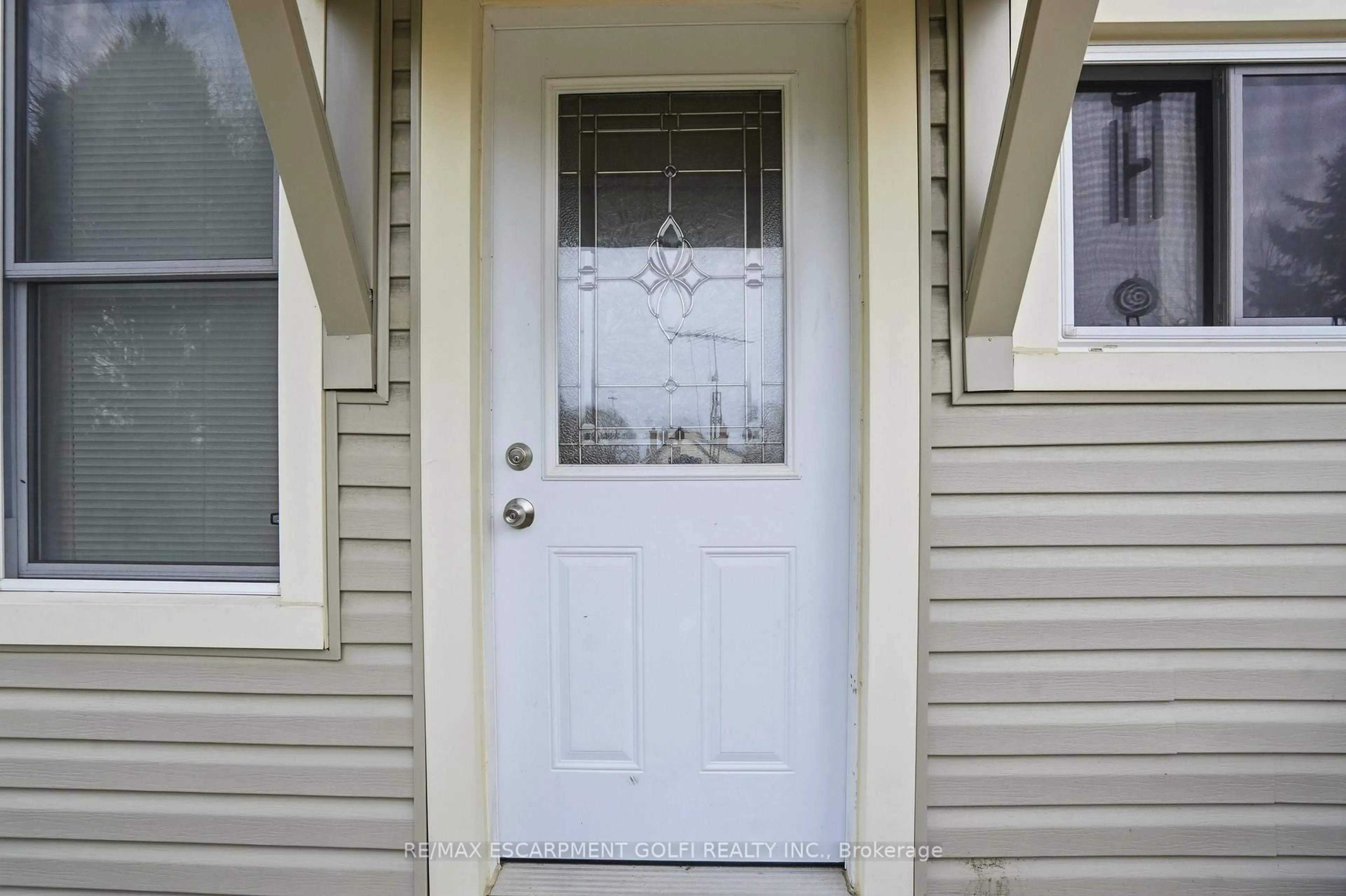 Unknown for 239 York St, St. Catharines Ontario L2R 6G5