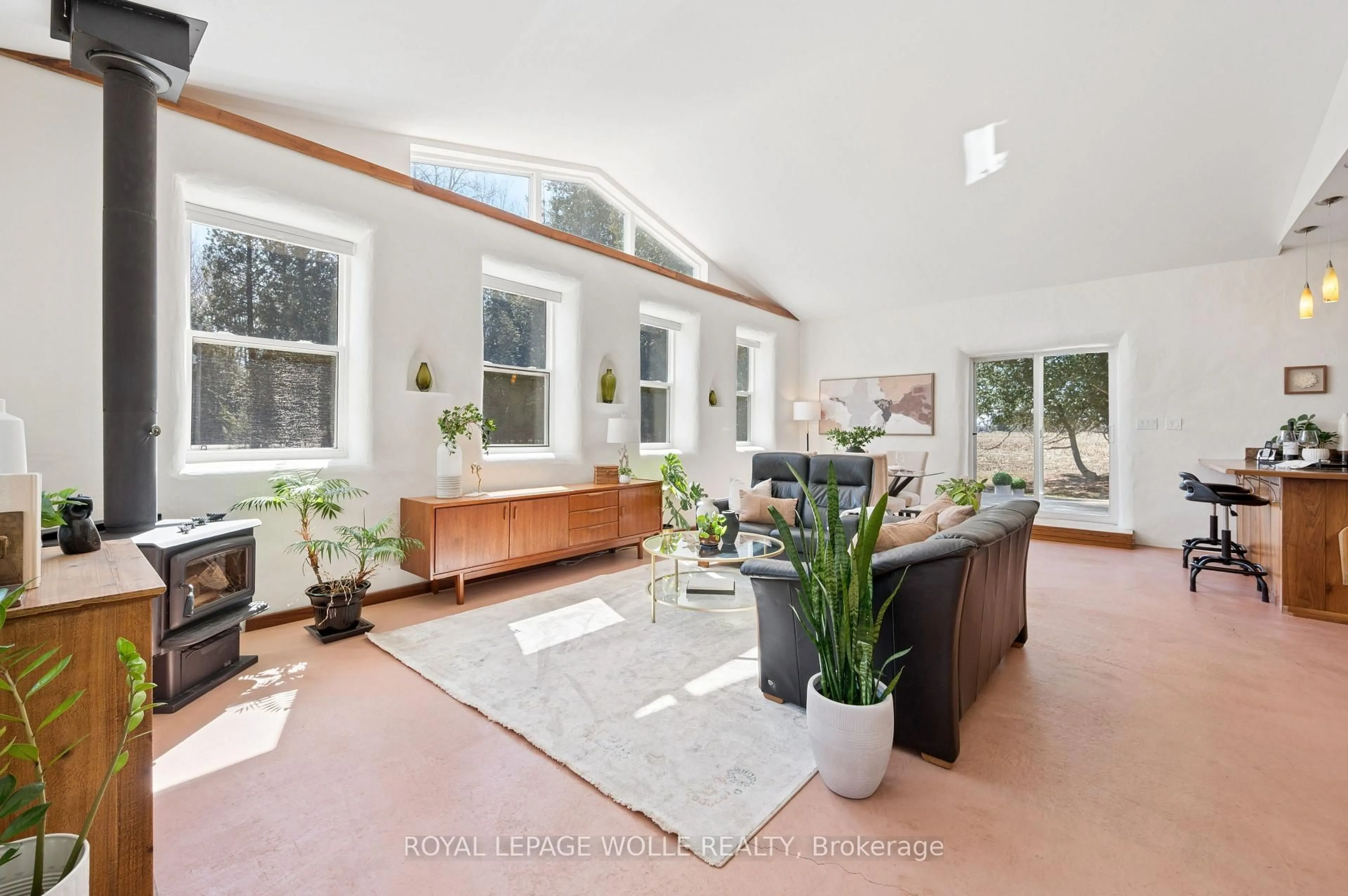 Unknown for 5578 11th Line, Minto Ontario N0G 1Z0