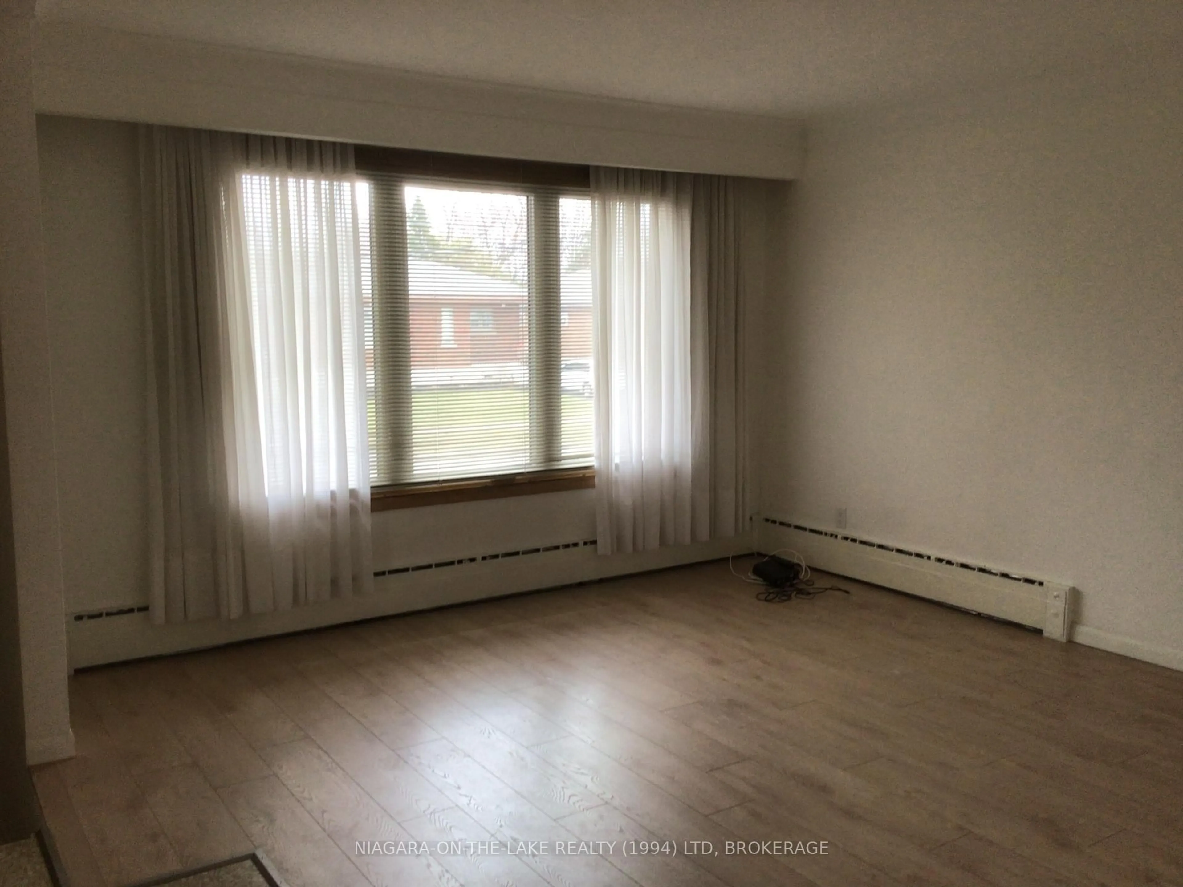 A pic of a room for 396 Wellington St, Port Colborne Ontario L3K 2K6