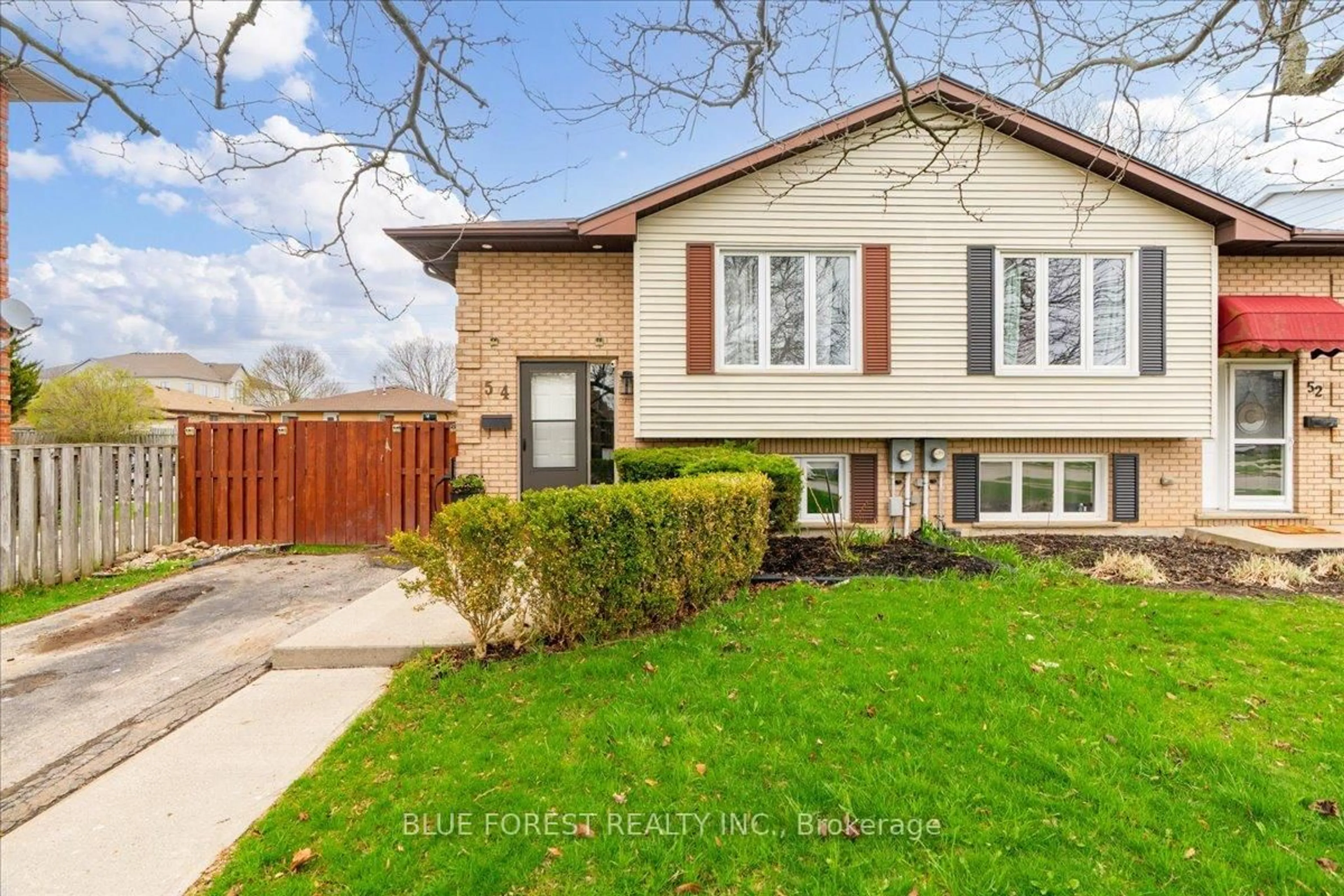 Home with brick exterior material, street for 54 Stokes Rd, St. Thomas Ontario N5R 5W7