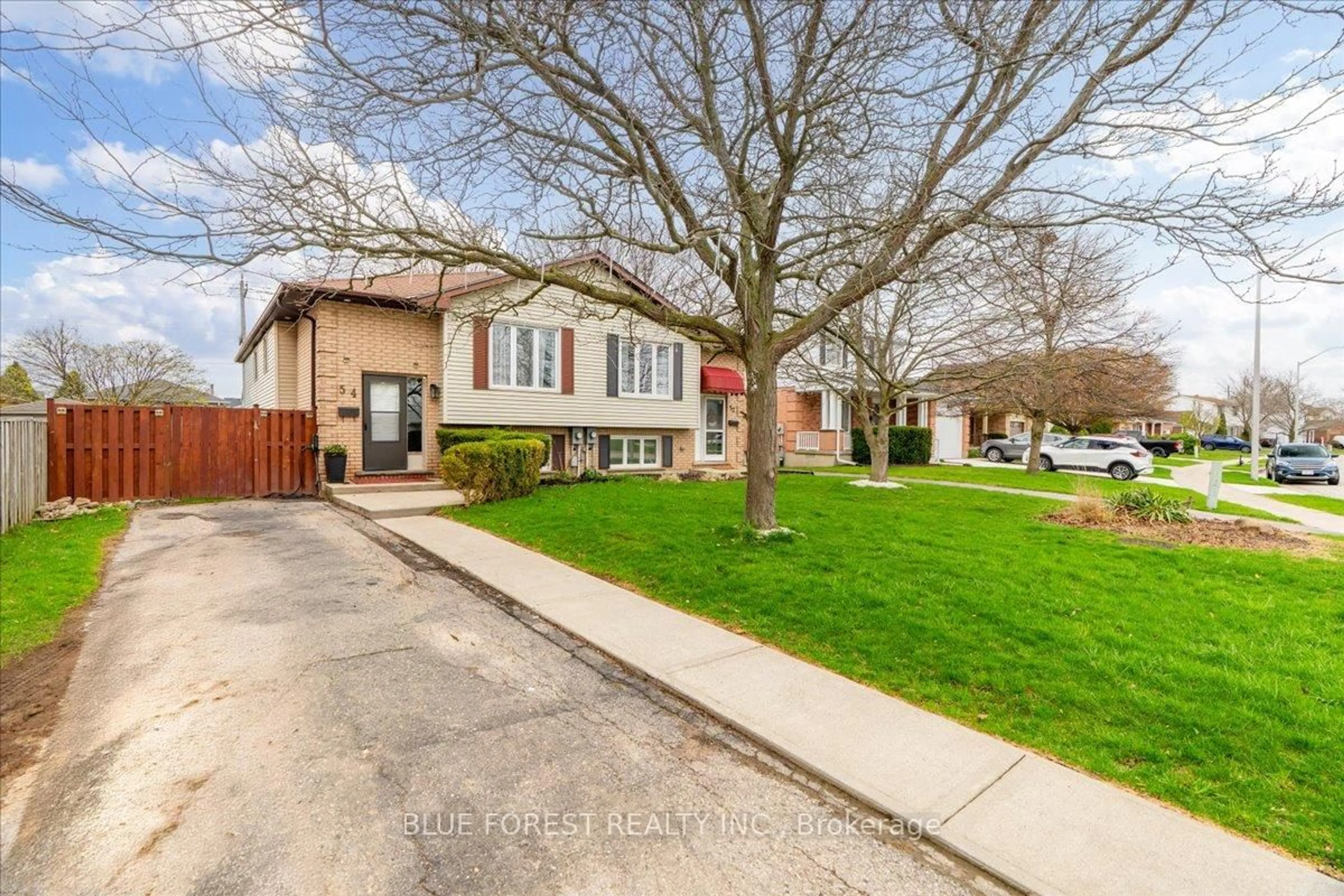 Home with brick exterior material, street for 54 Stokes Rd, St. Thomas Ontario N5R 5W7