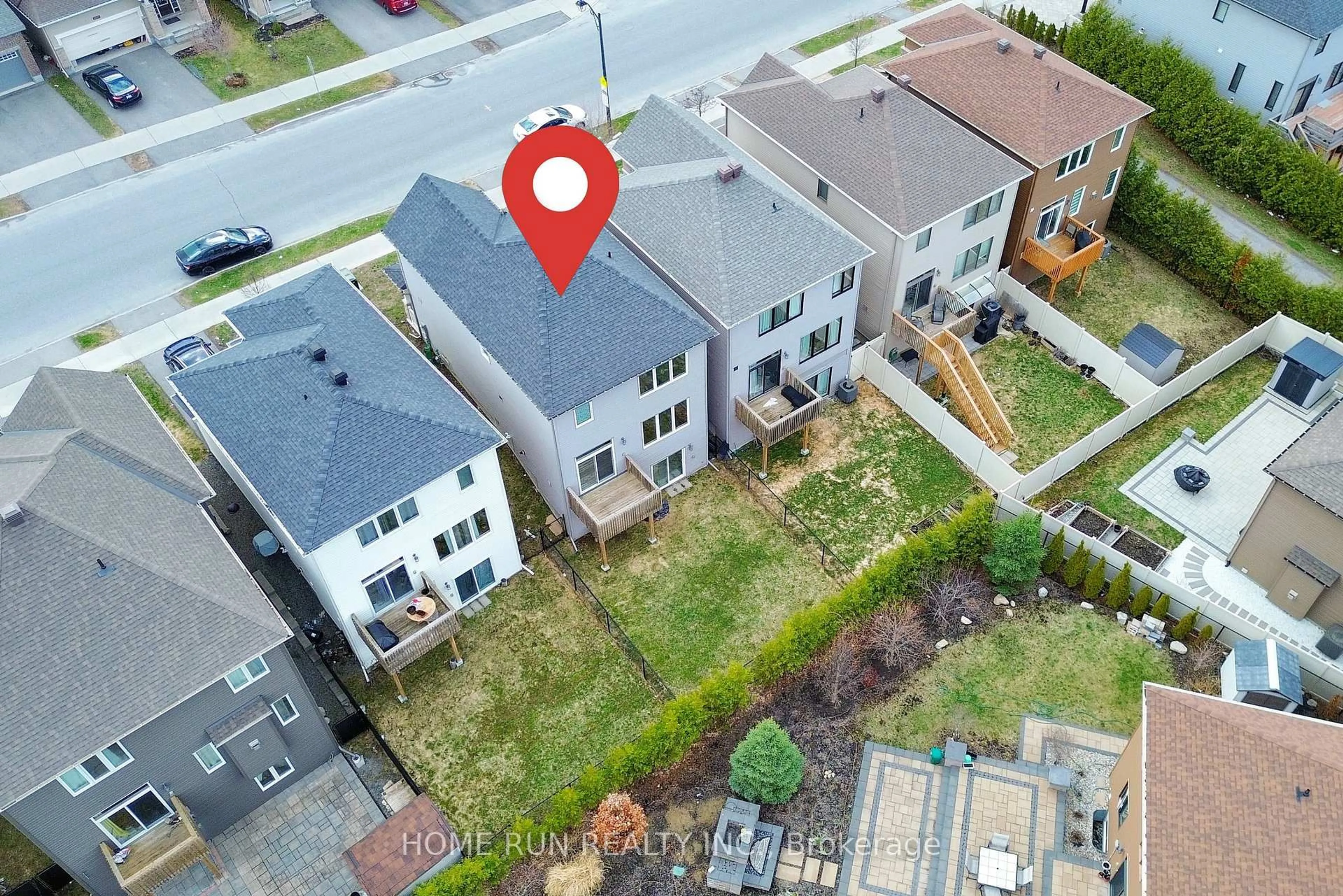 A pic from outside/outdoor area/front of a property/back of a property/a pic from drone, street for 2586 River Mist Rd, Ottawa Ontario K2J 6G1