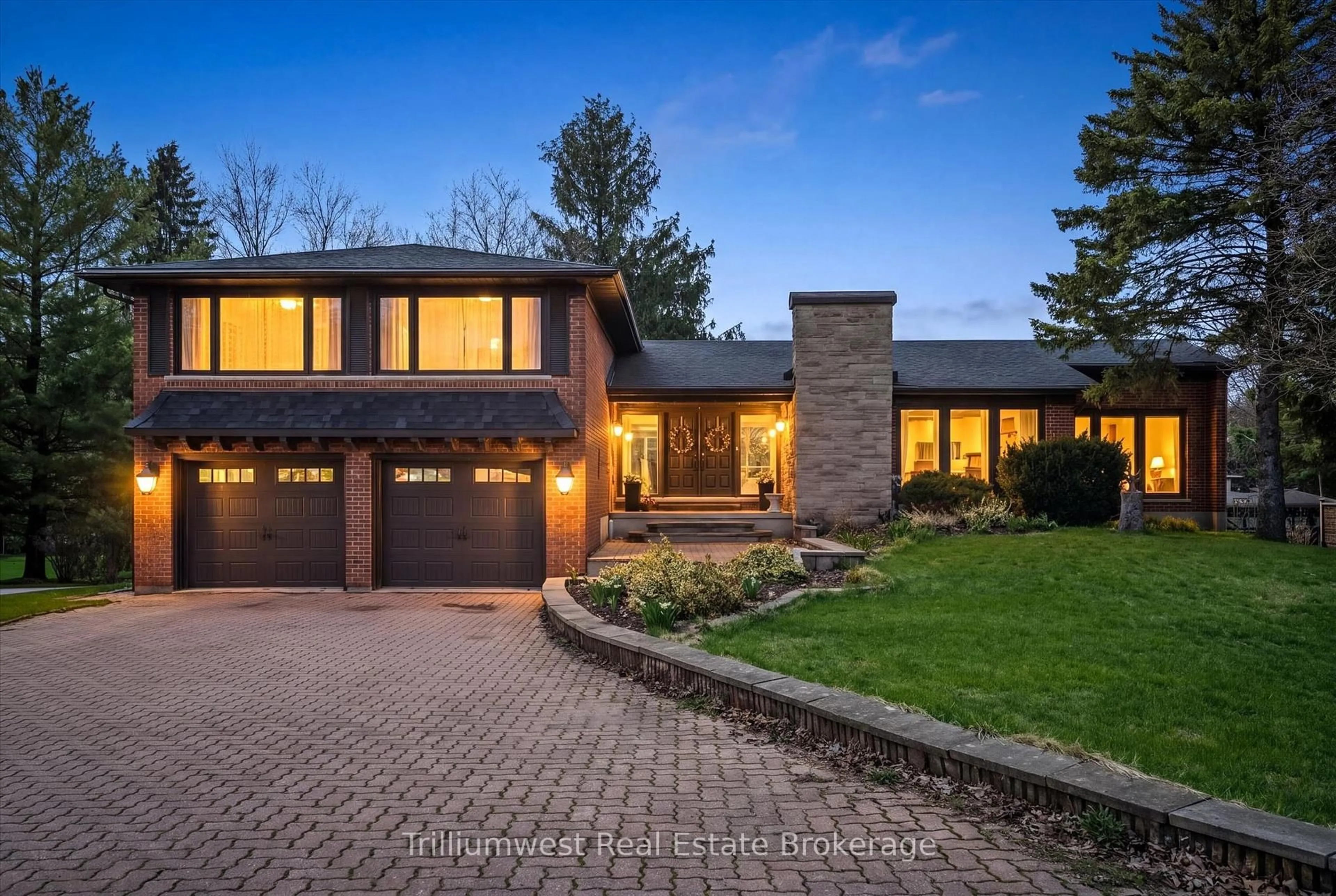 Home with brick exterior material, street for 1512 Mannheim Rd, Wilmot Ontario N0B 2H0