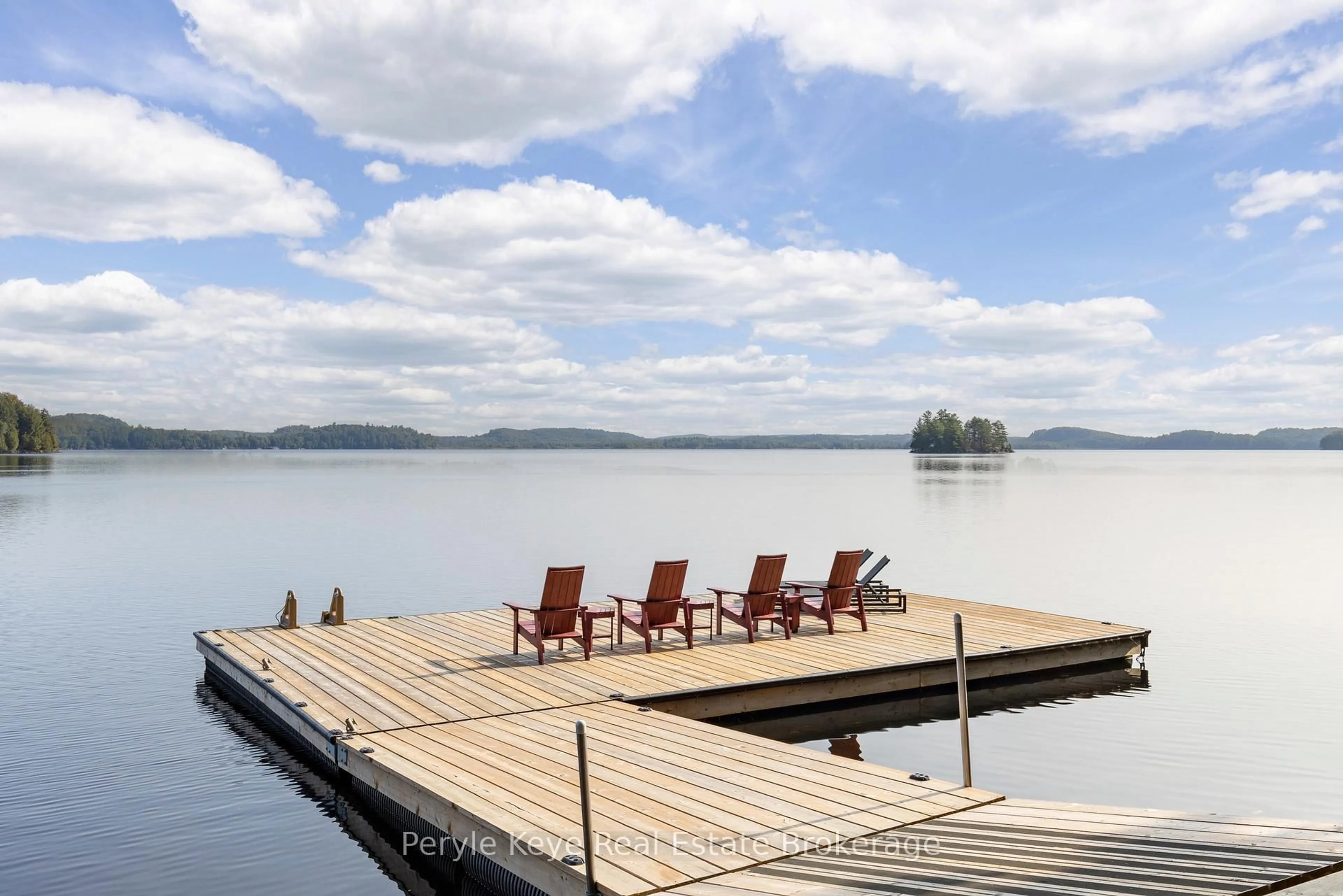 Patio, water/lake/river/ocean view for 86 Claren Cres, Huntsville Ontario P1H 0C3