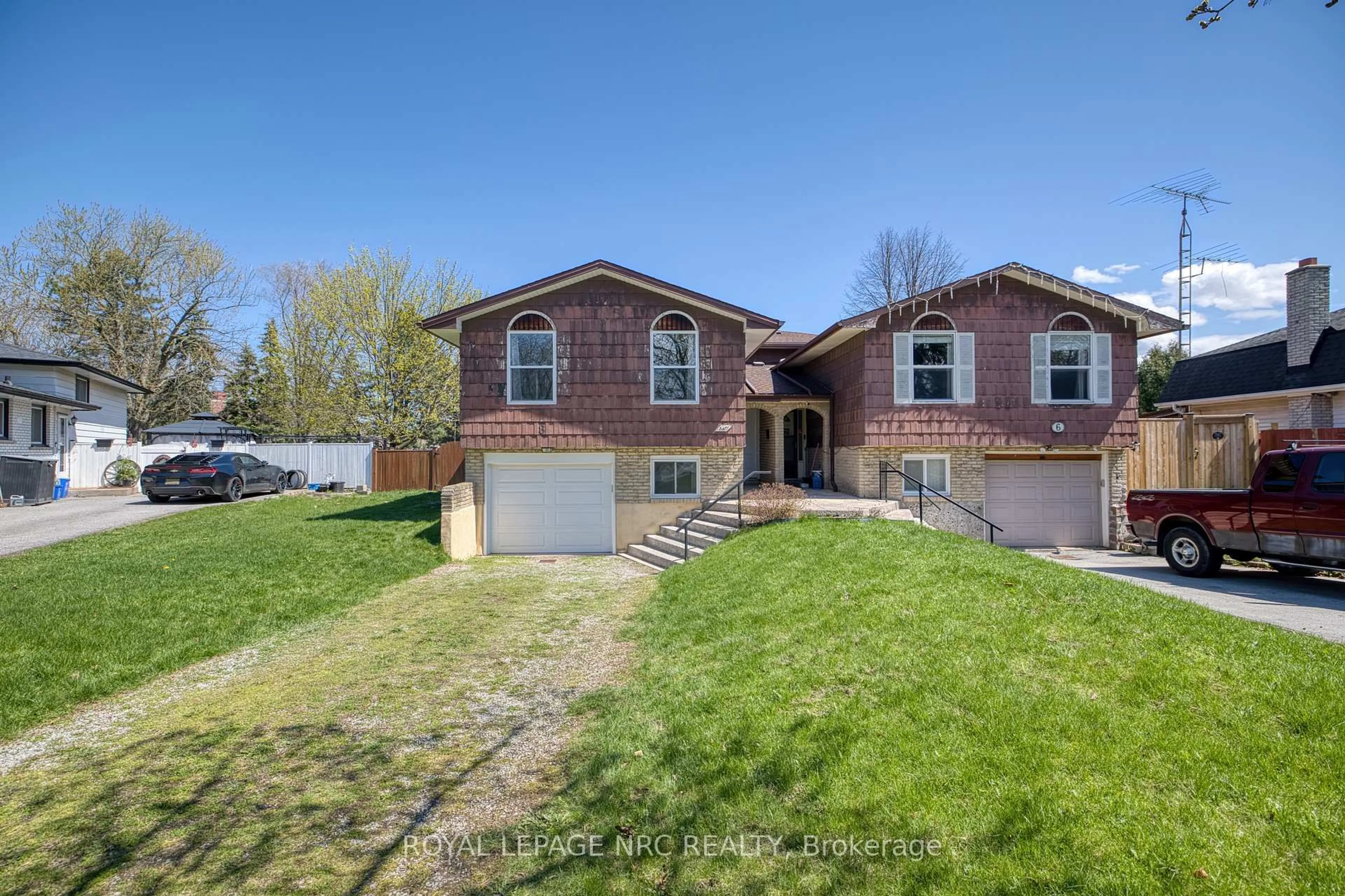 Unknown for 8 Kerwin Gate, St. Catharines Ontario L2N 4J8