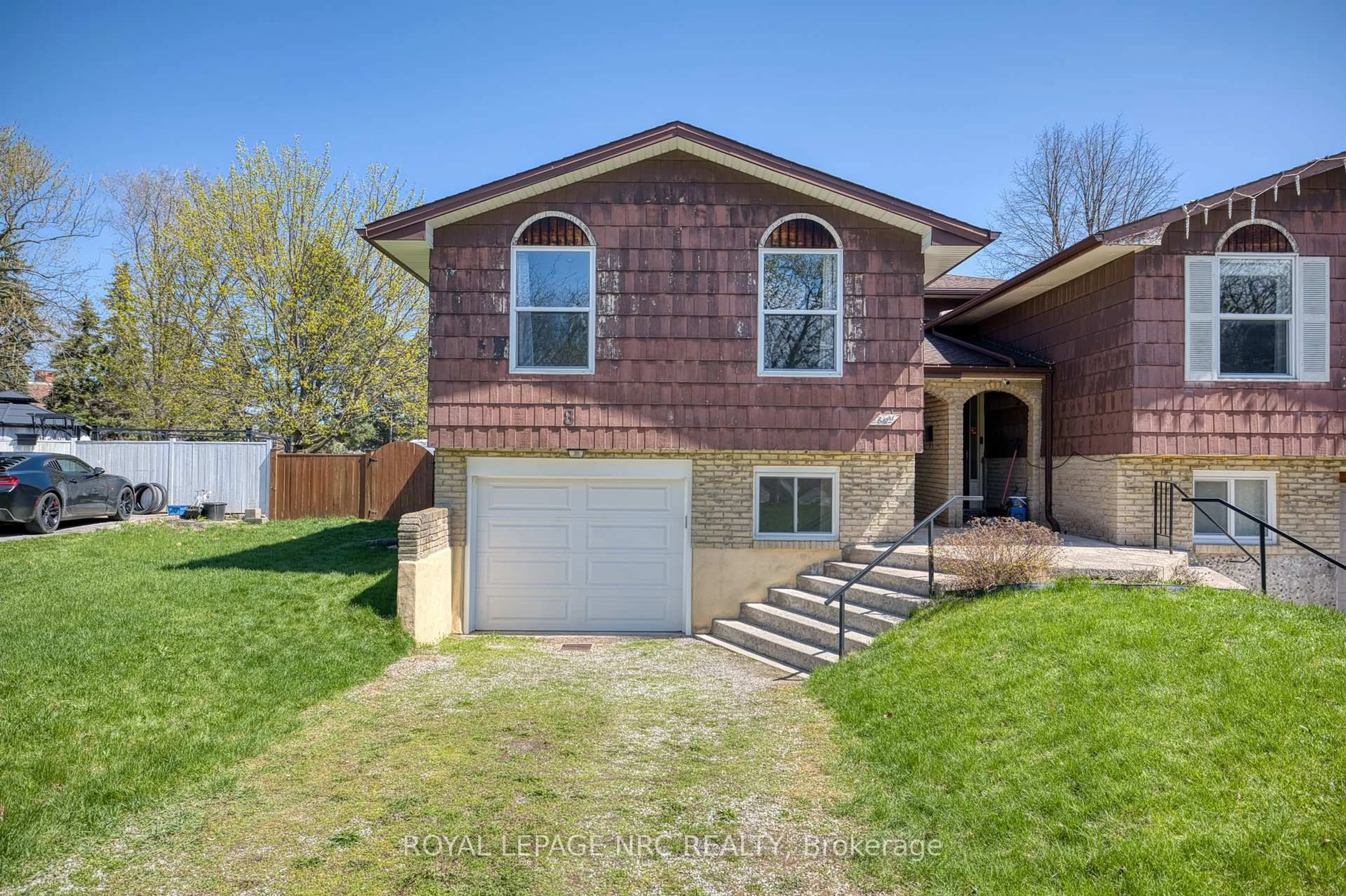Home with brick exterior material, street for 8 Kerwin Gate, St. Catharines Ontario L2N 4J8