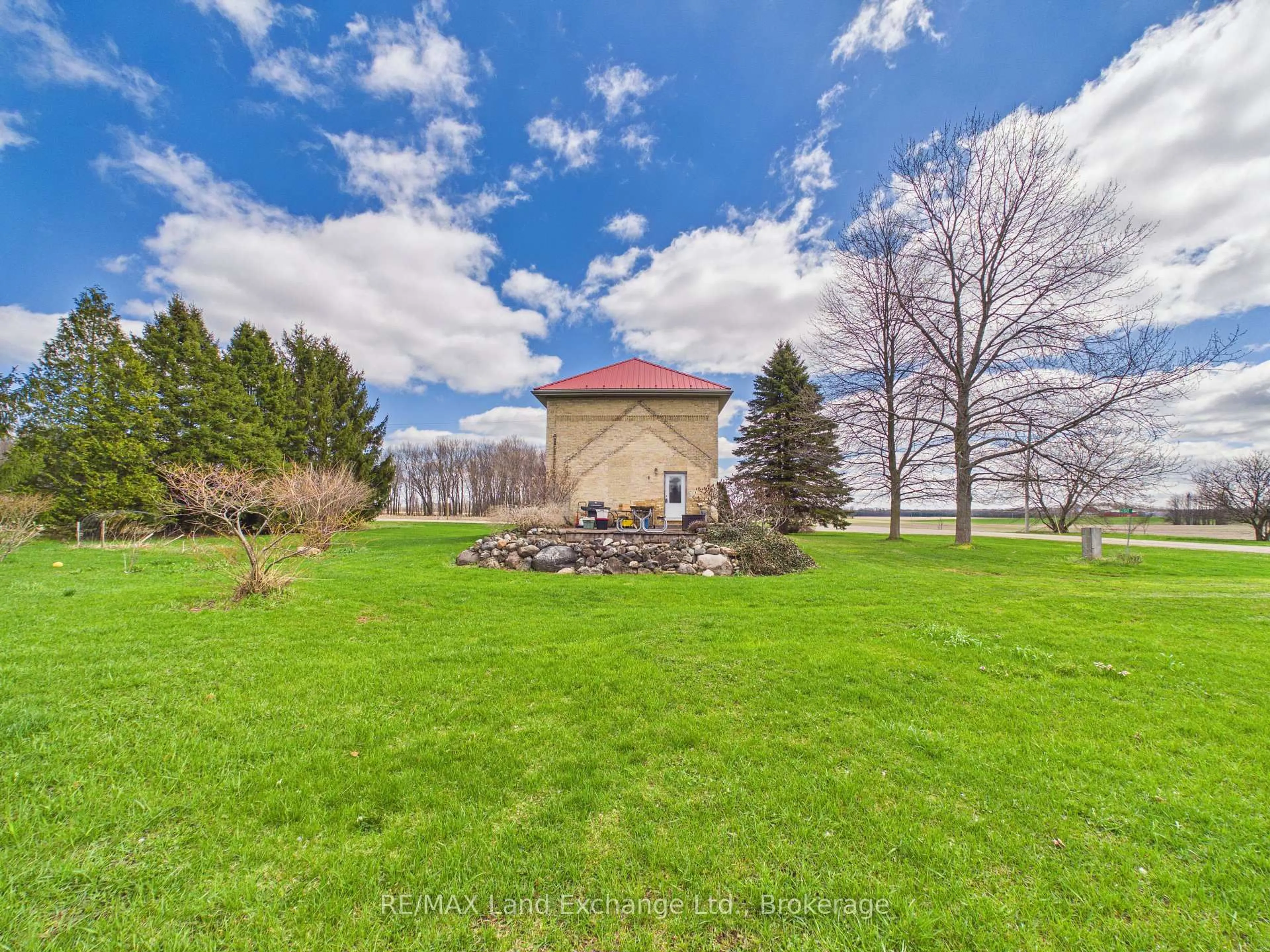 A pic from outside/outdoor area/front of a property/back of a property/a pic from drone, water/lake/river/ocean view for 208 Austin Sdrd, Brockton Ontario N0G 2V0