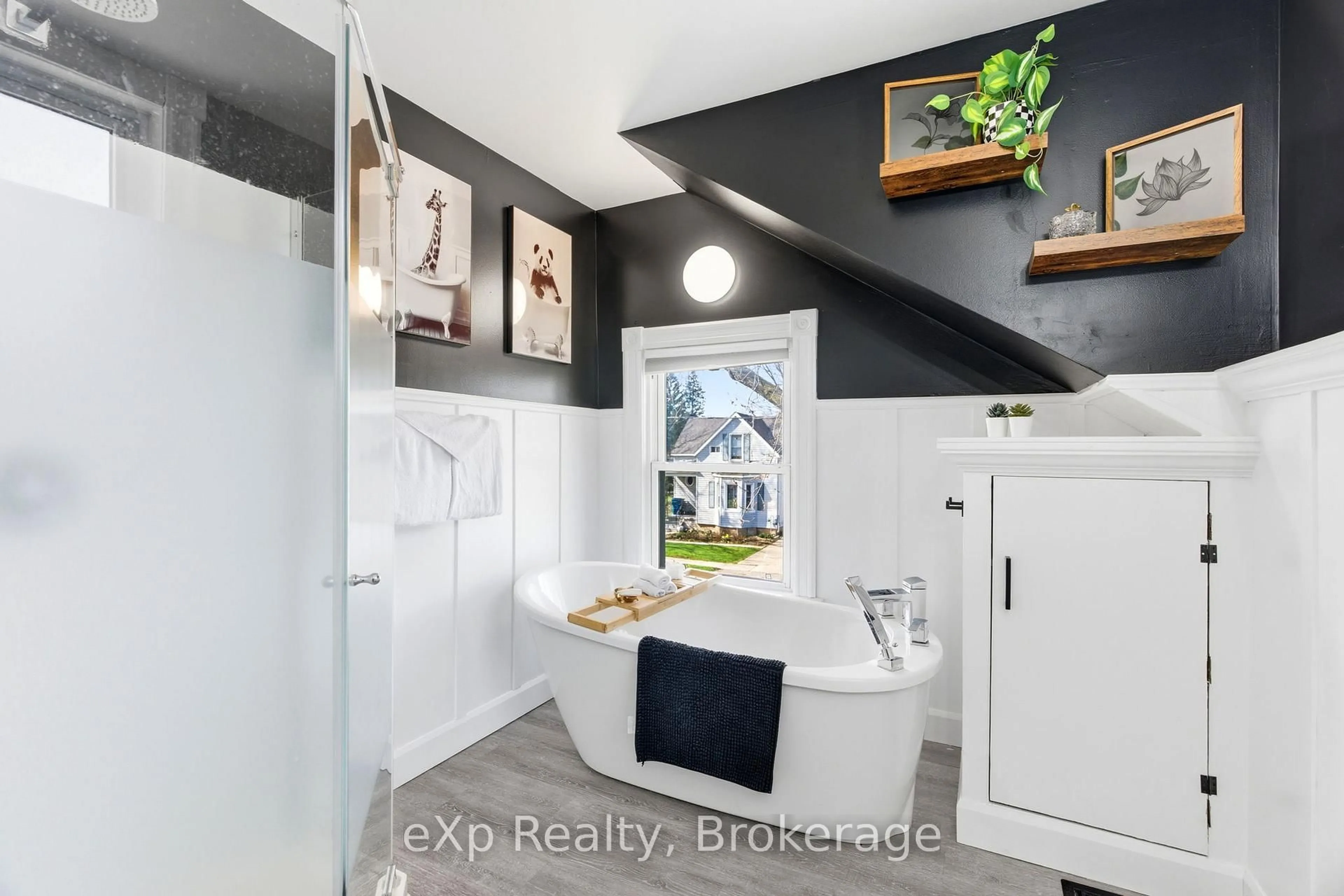 Contemporary bathroom, ceramic/tile floor for 531 Brunswick St, Stratford Ontario N5A 3N7