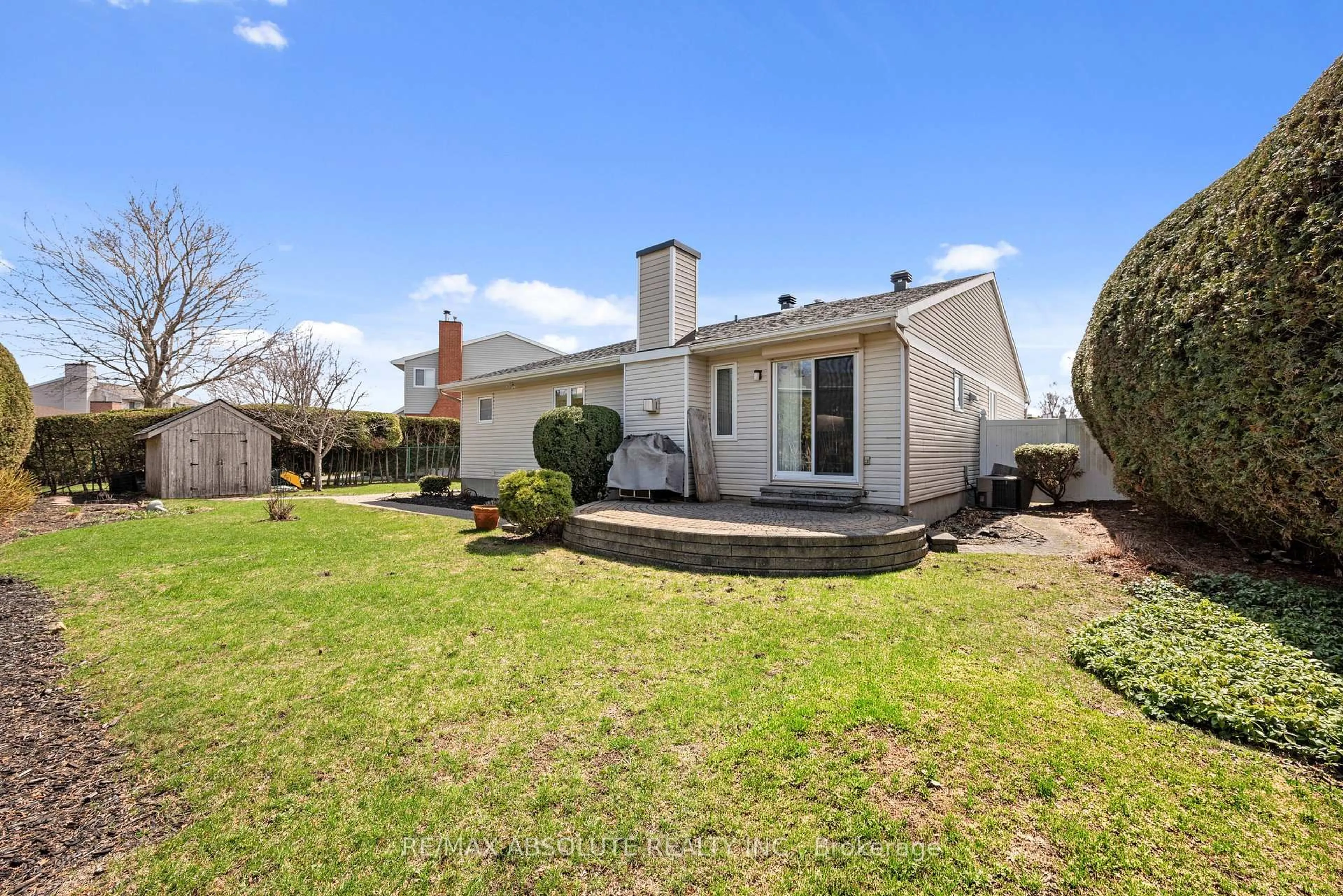 Patio, street for 28 Halley St, Barrhaven Ontario K2J 3W2