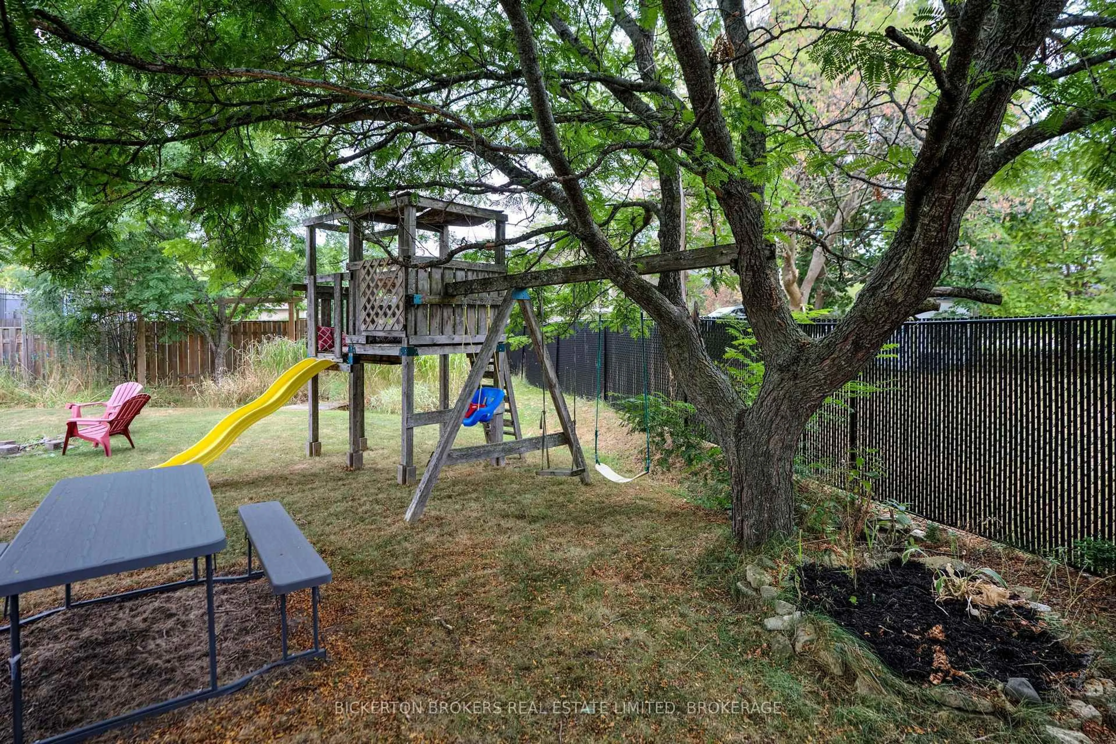 Patio, forest/trees view for 6 Yonge St, Lansdowne Village Ontario K0E 1L0