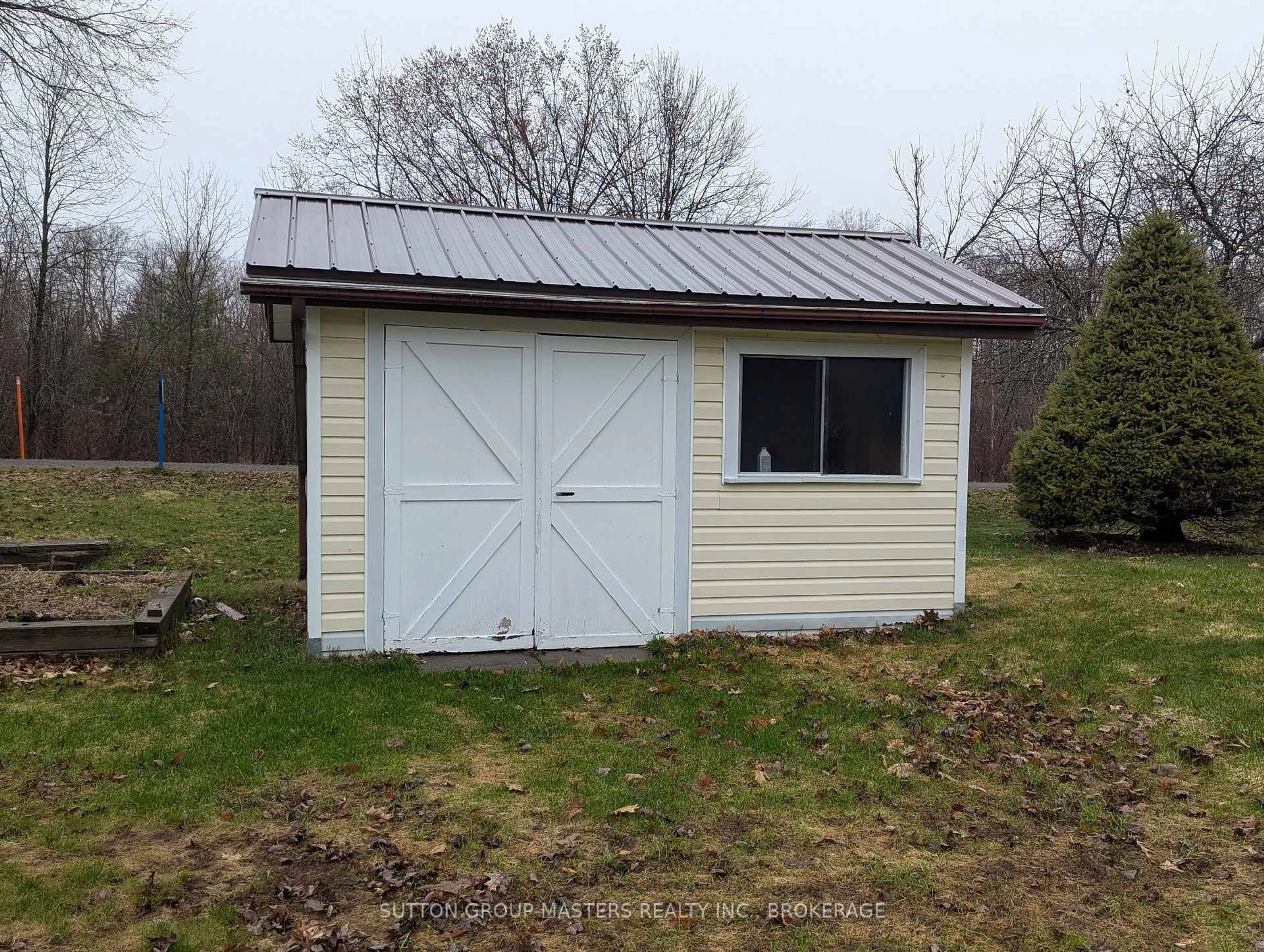 Shed for 4267 Easy St, Verona Ontario K0H 2W0