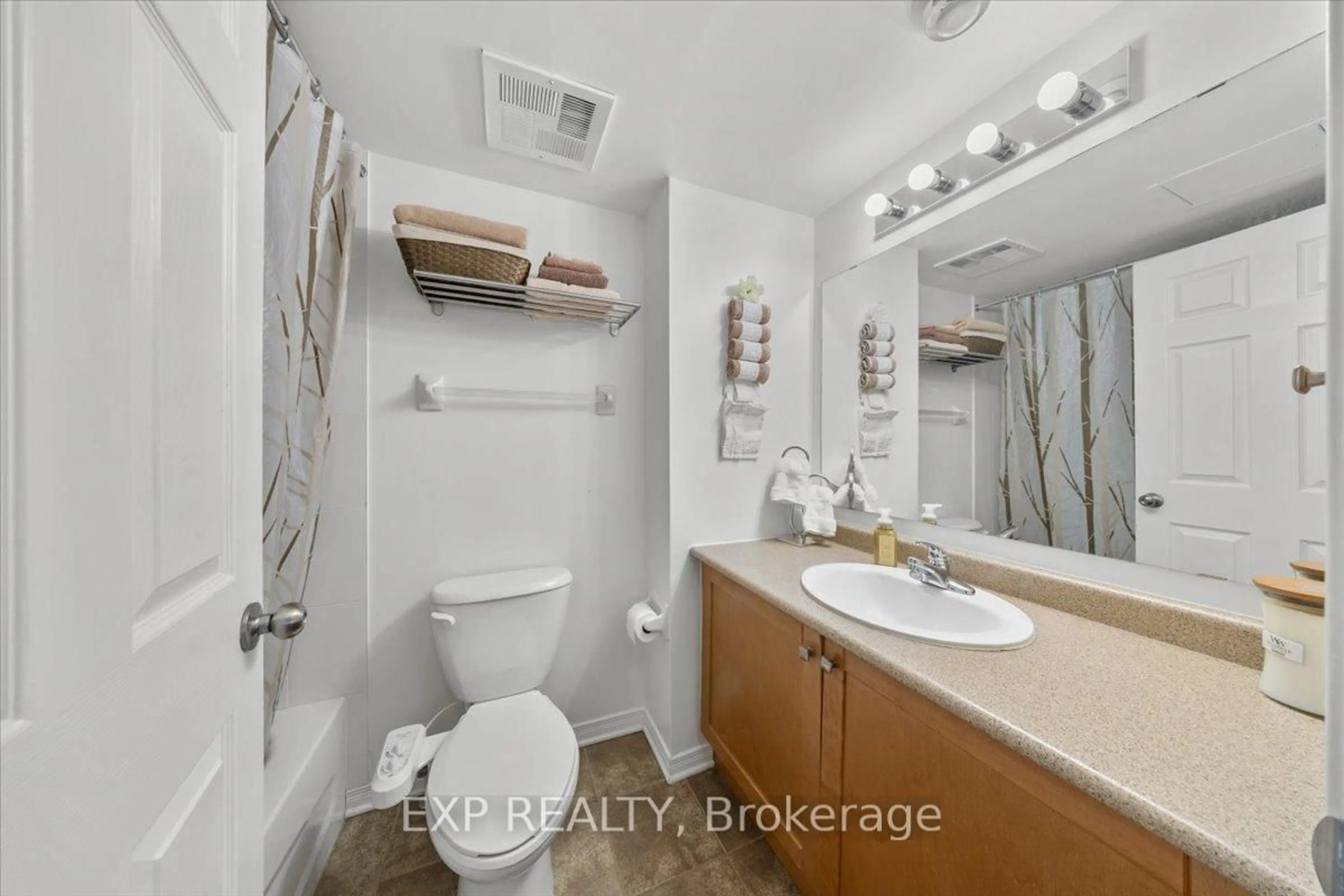 Standard bathroom, ceramic/tile floor for 1931 St. Joseph Blvd #307, Ottawa Ontario K1C 0A3