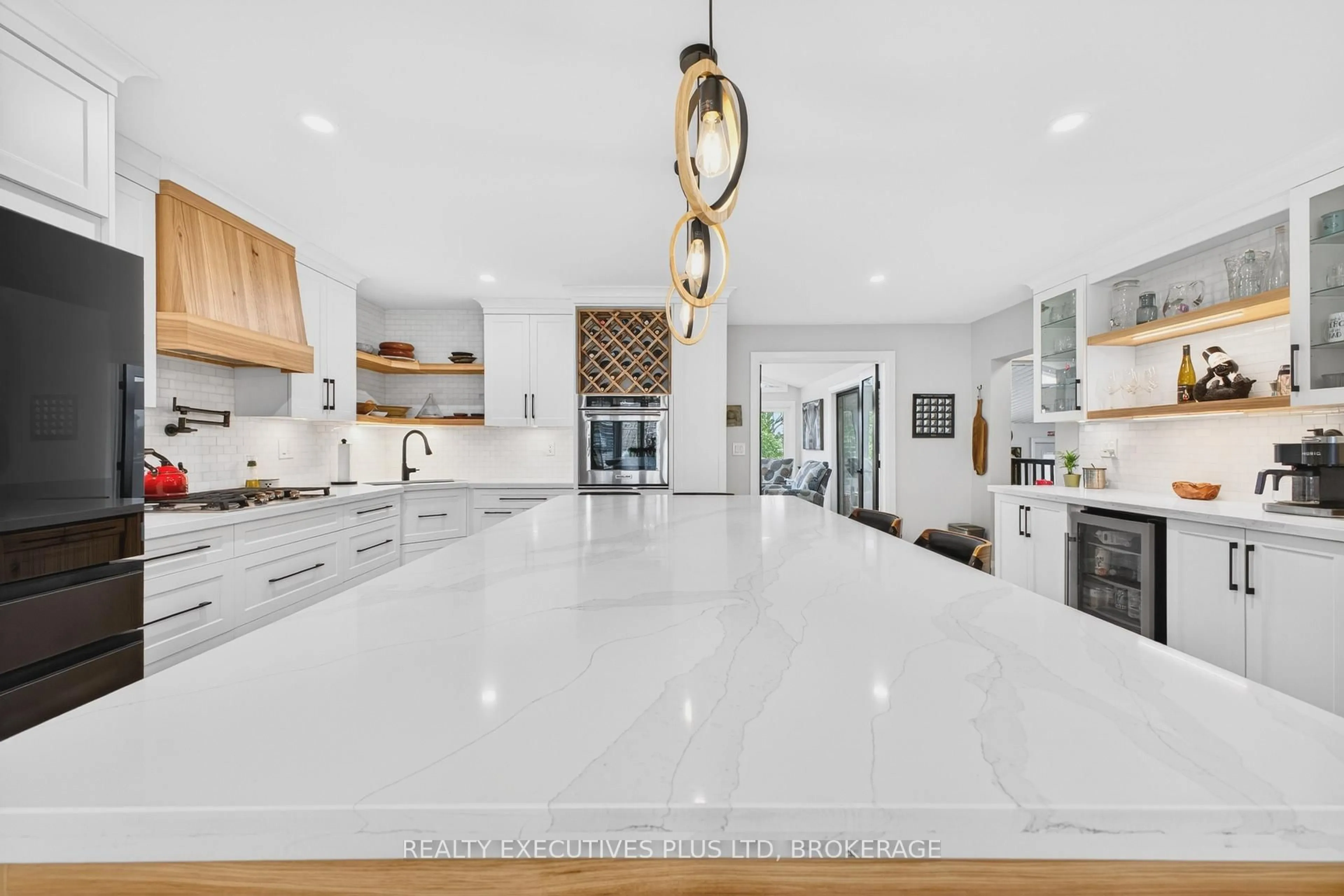 Contemporary kitchen, ceramic/tile floor for 6410 Sherwood Rd, Niagara Falls Ontario L2E 5M1