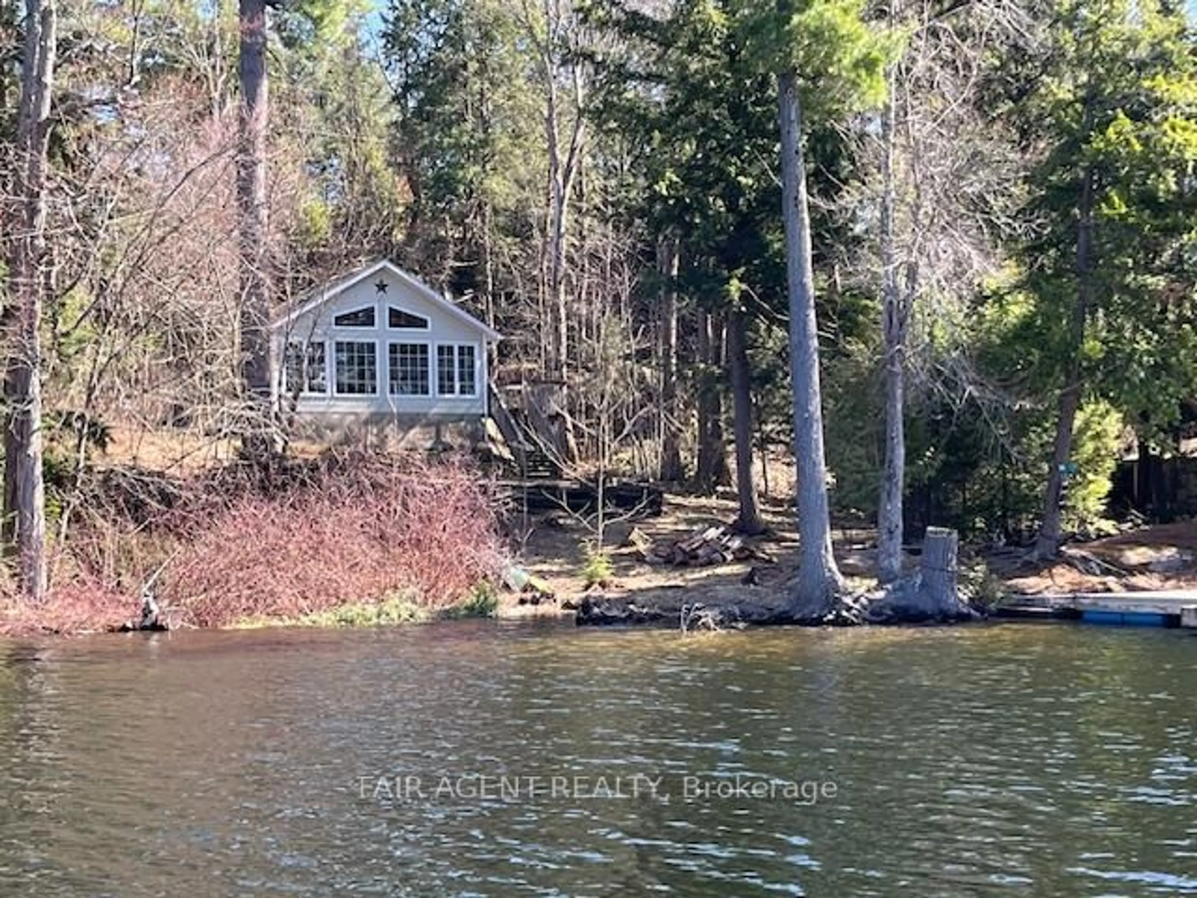 A pic from outside/outdoor area/front of a property/back of a property/a pic from drone, water/lake/river/ocean view for 25 GOODS ISLAND, Tichborne Ontario K0H 2V0