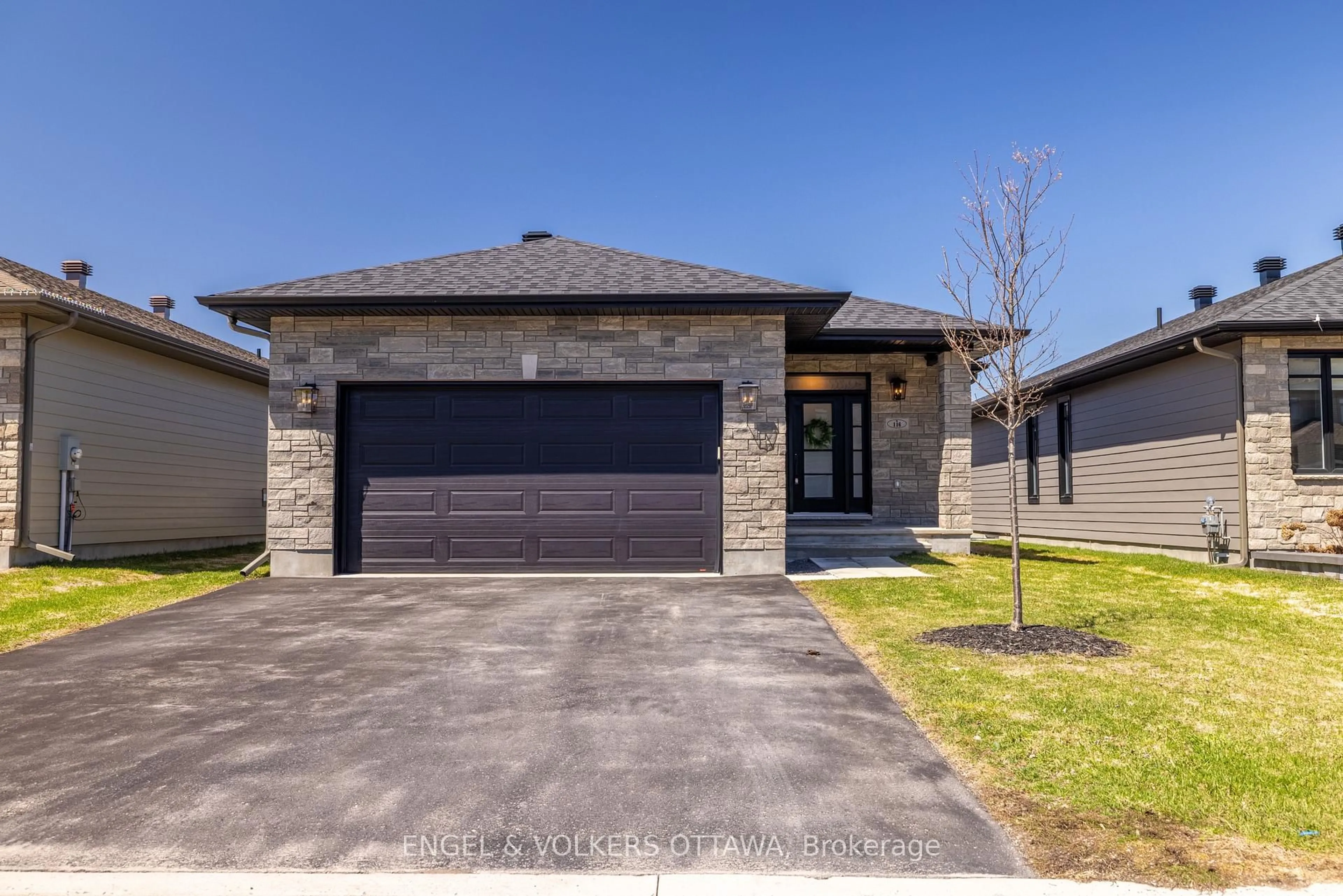 Home with brick exterior material, street for 116 Mac Beattie Dr, Arnprior Ontario K7S 0J5