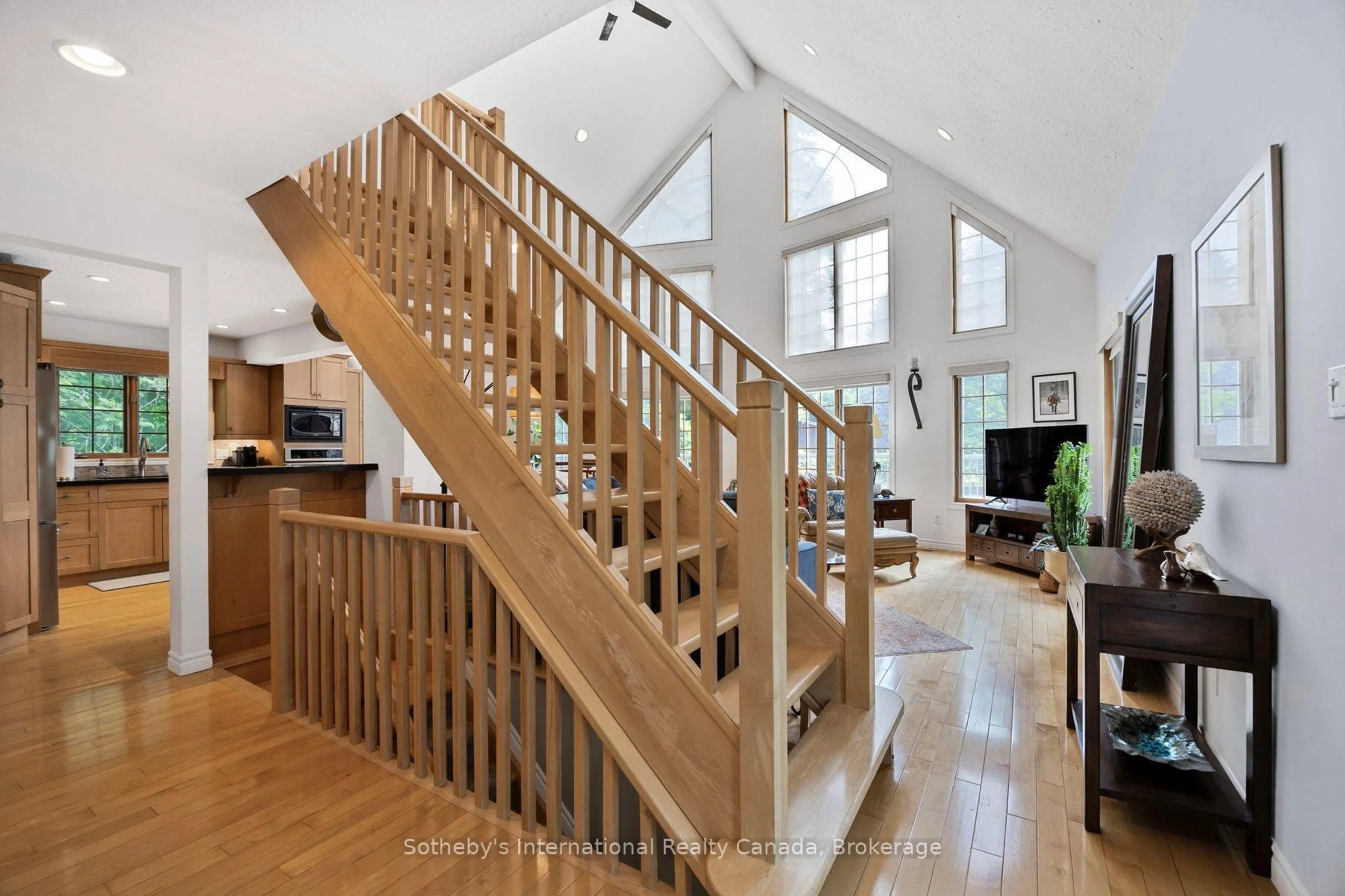 Stairs for 28 Big Tree Circ, Mulmur Ontario L9V 3M3