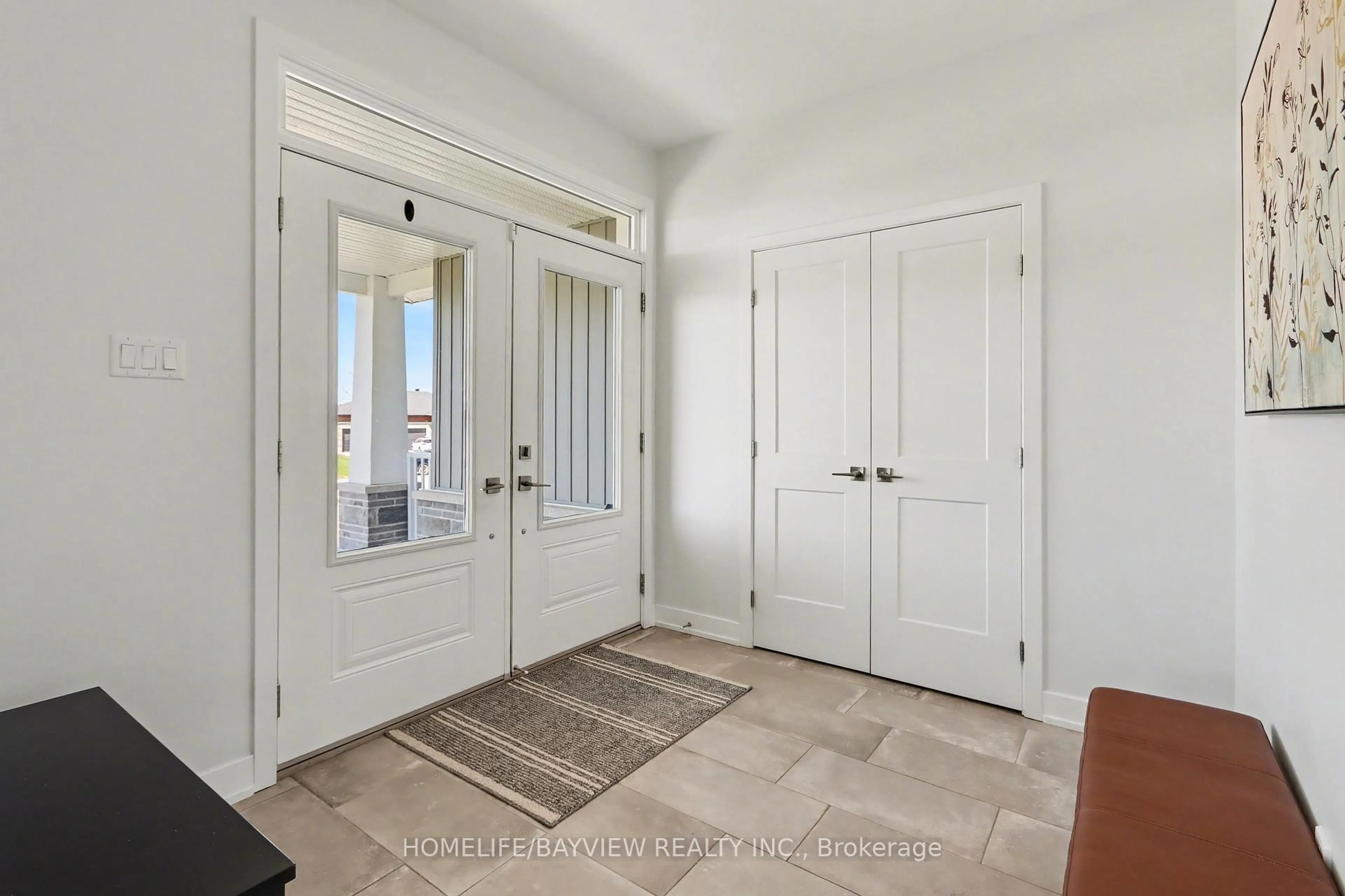 Indoor entryway for 315 Autumn Meadow Way, North Gower Ontario K0A 2T0