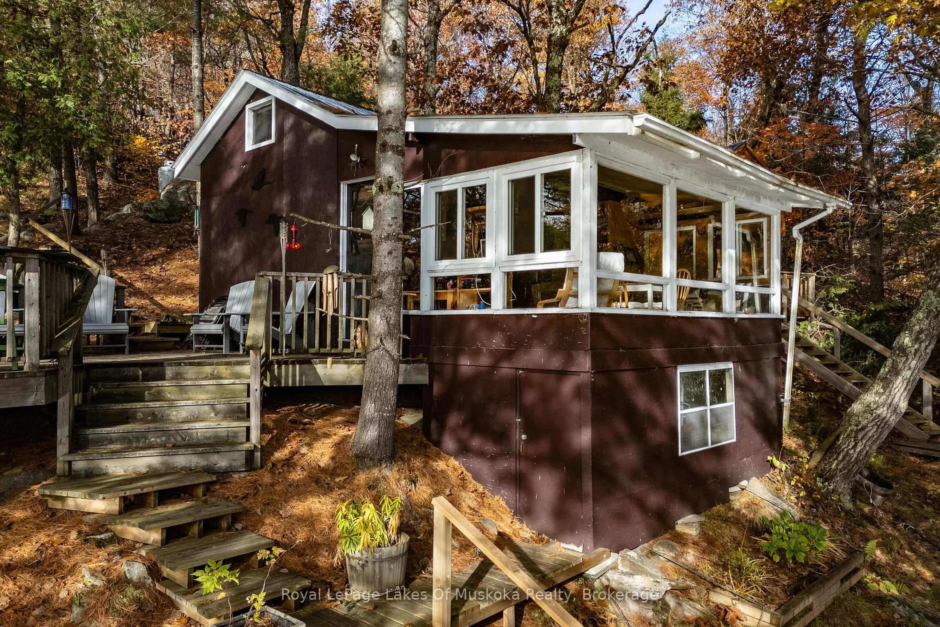 Home with vinyl exterior material, water/lake/river/ocean view for 1060 Skeleton Lake 3 Rd #1, Muskoka Lakes Ontario P0B 1M0