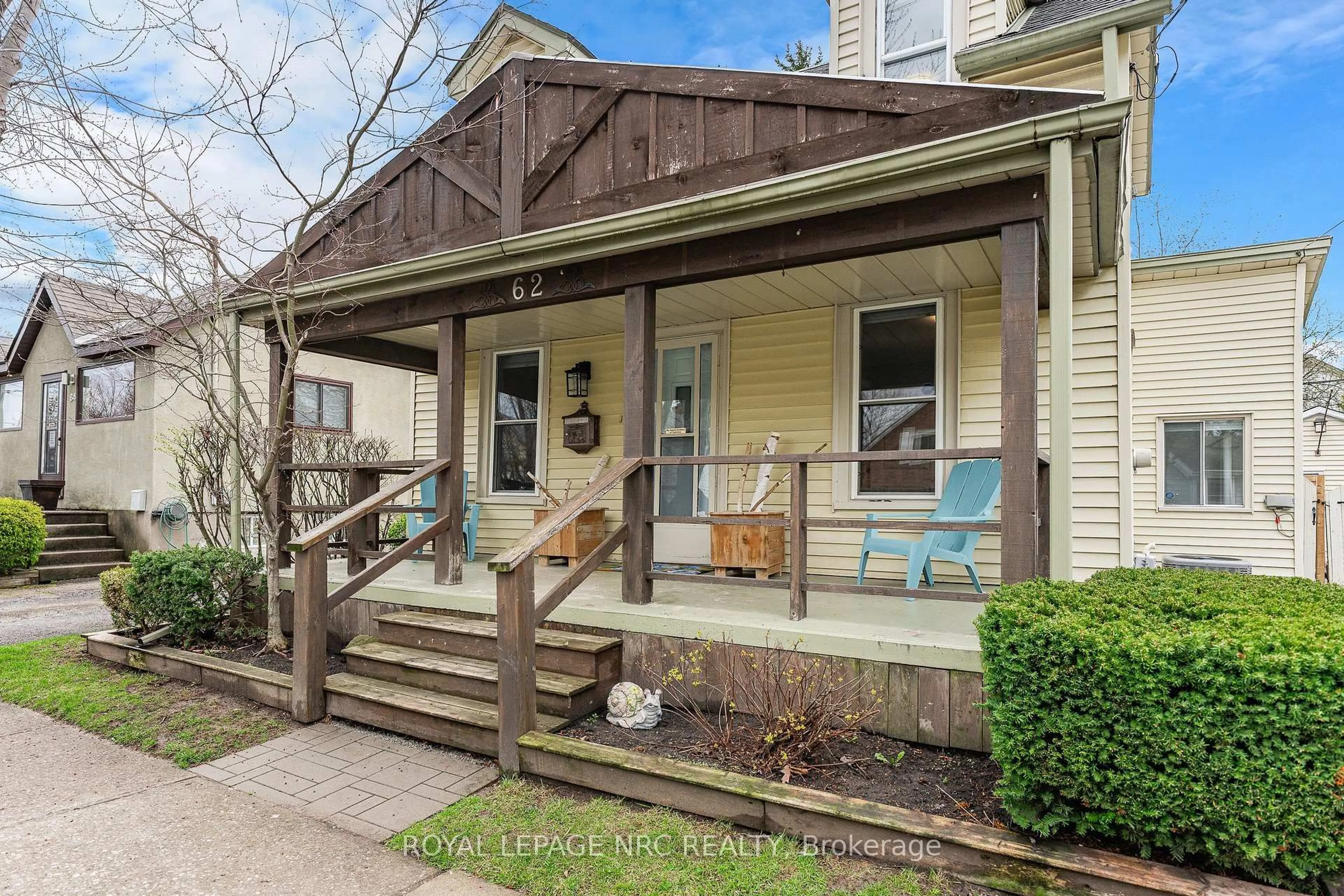 Patio, street for 62 Louisa St, St. Catharines Ontario L2R 2J8