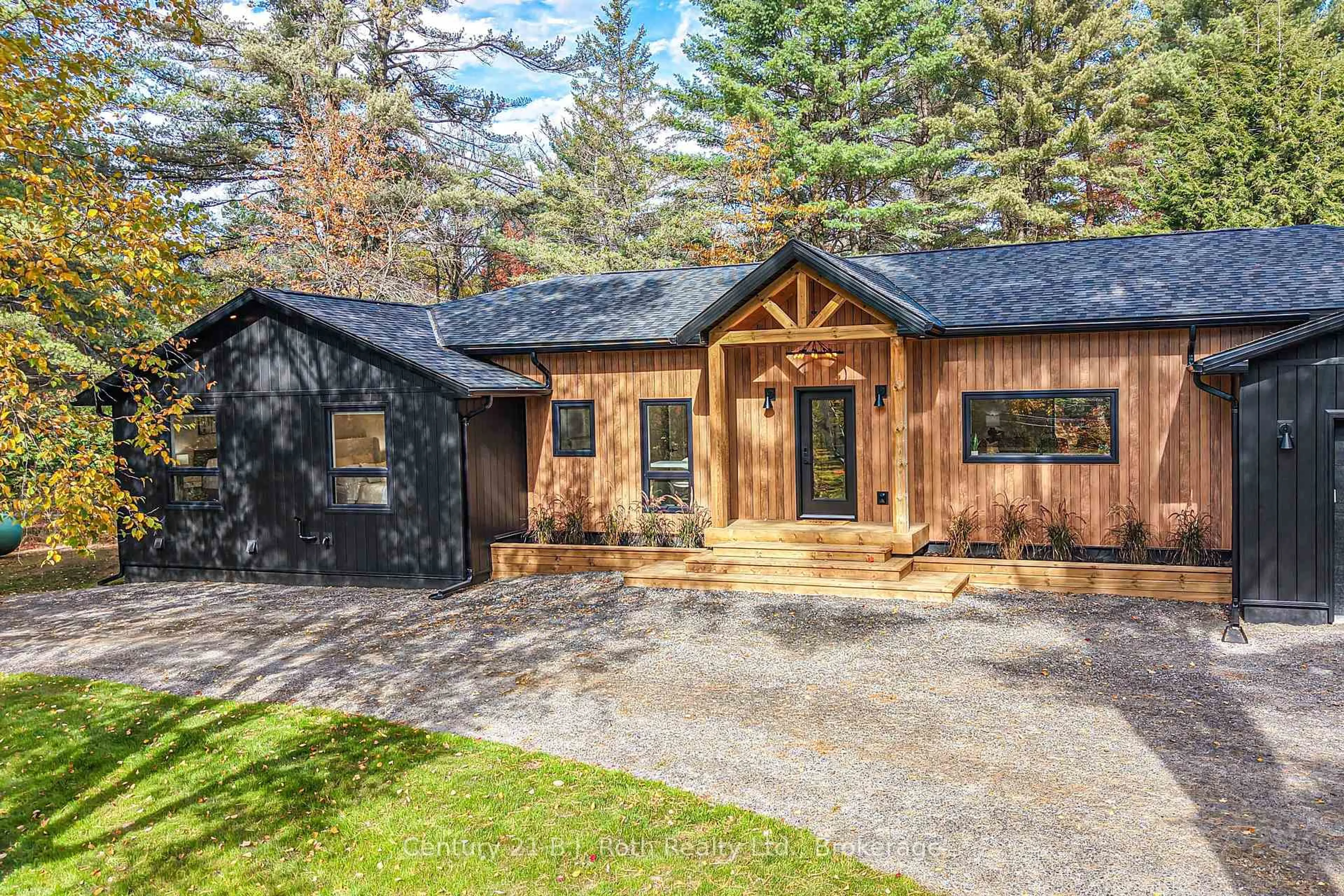 Unknown for 691 South Waseosa Lake Rd, Huntsville Ontario P1H 2N5