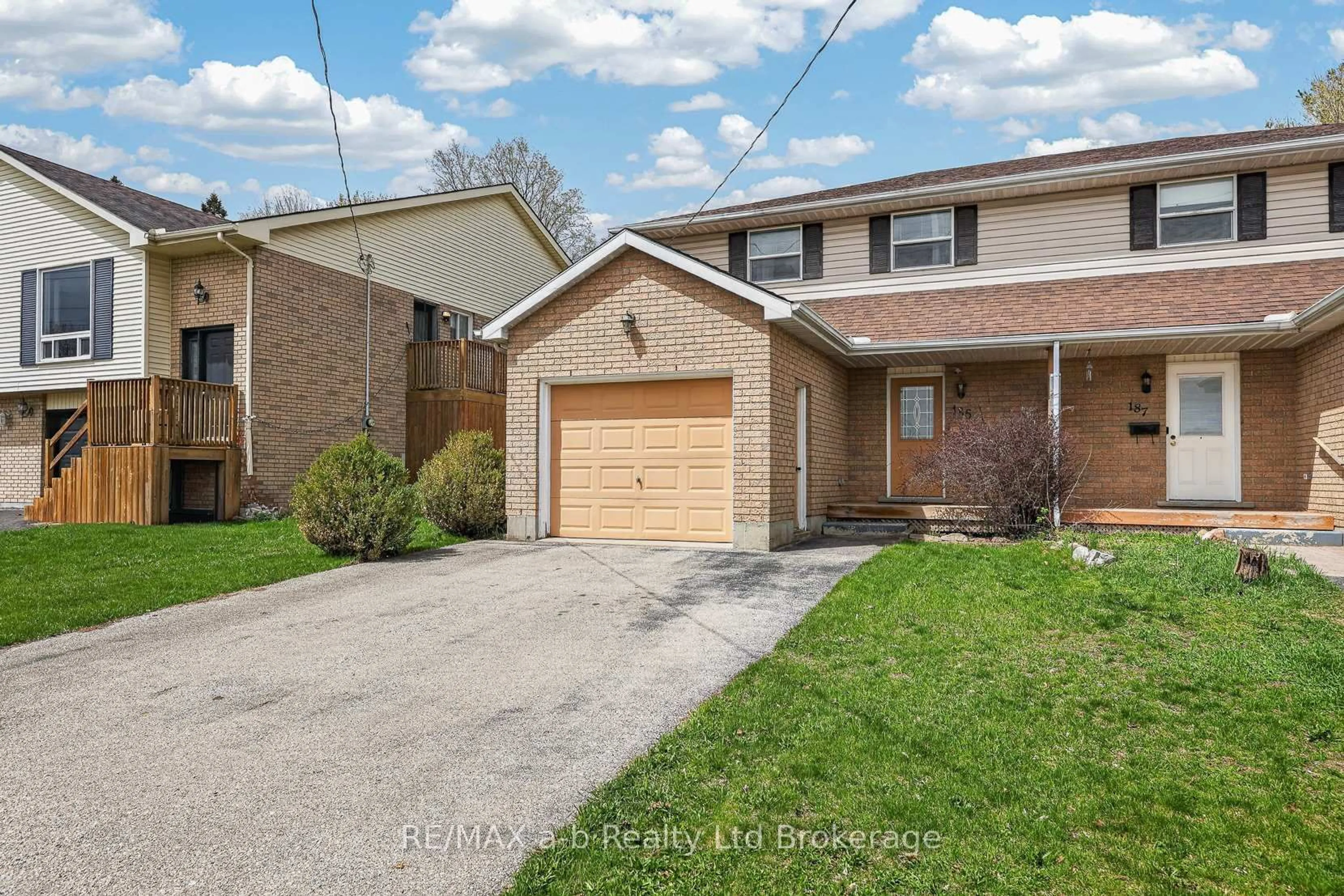 Home with brick exterior material, street for 185 Carnegie St, Ingersoll Ontario N5C 1L1