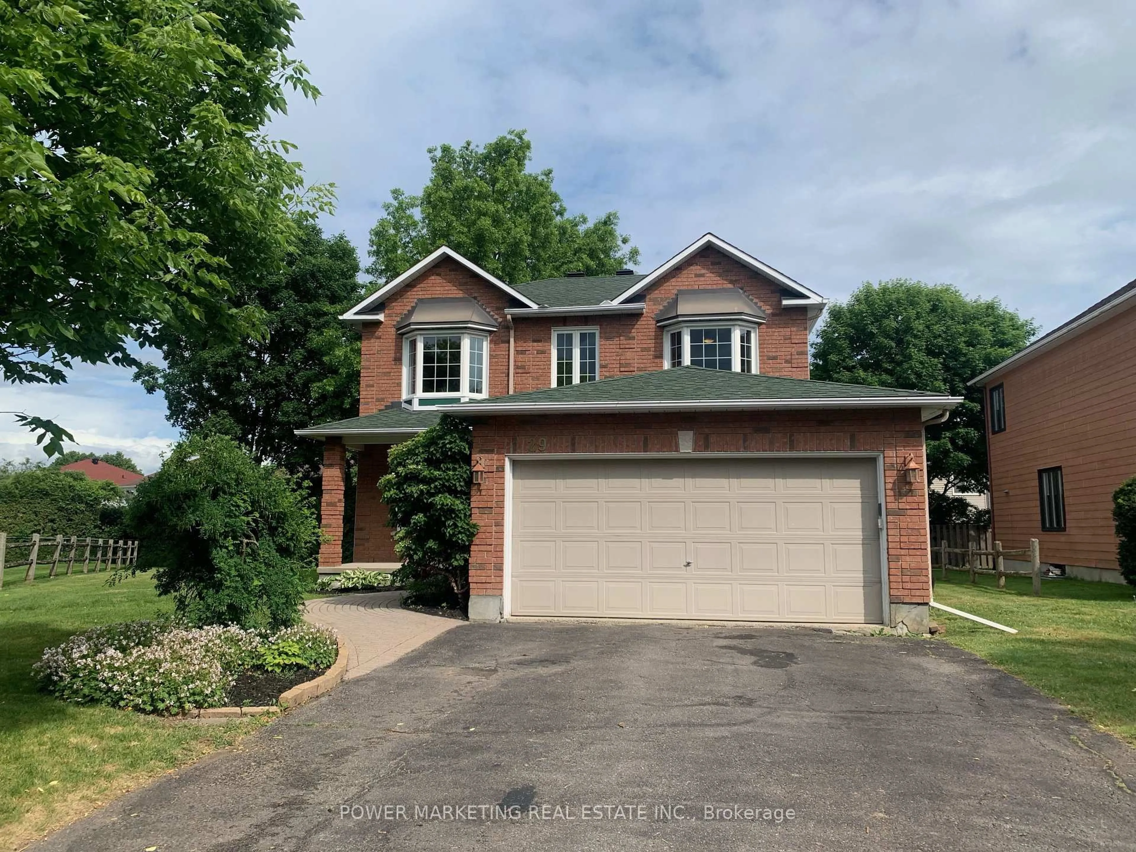 Home with brick exterior material, street for 29 TAJ Crt, Ottawa Ontario K1G 5K7