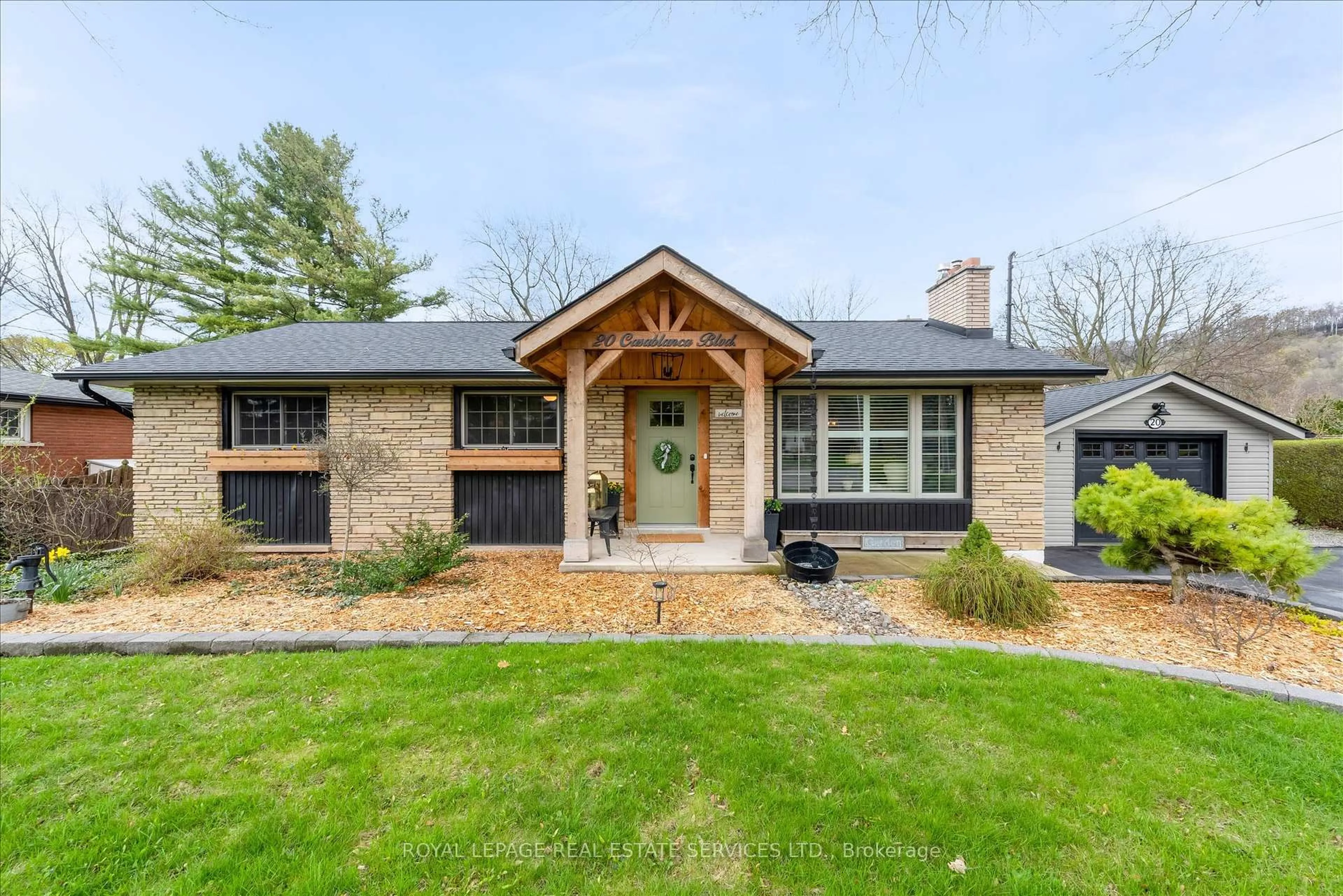 Home with brick exterior material, street for 20 Casablanca Blvd, Grimsby Ontario L3M 3Z1