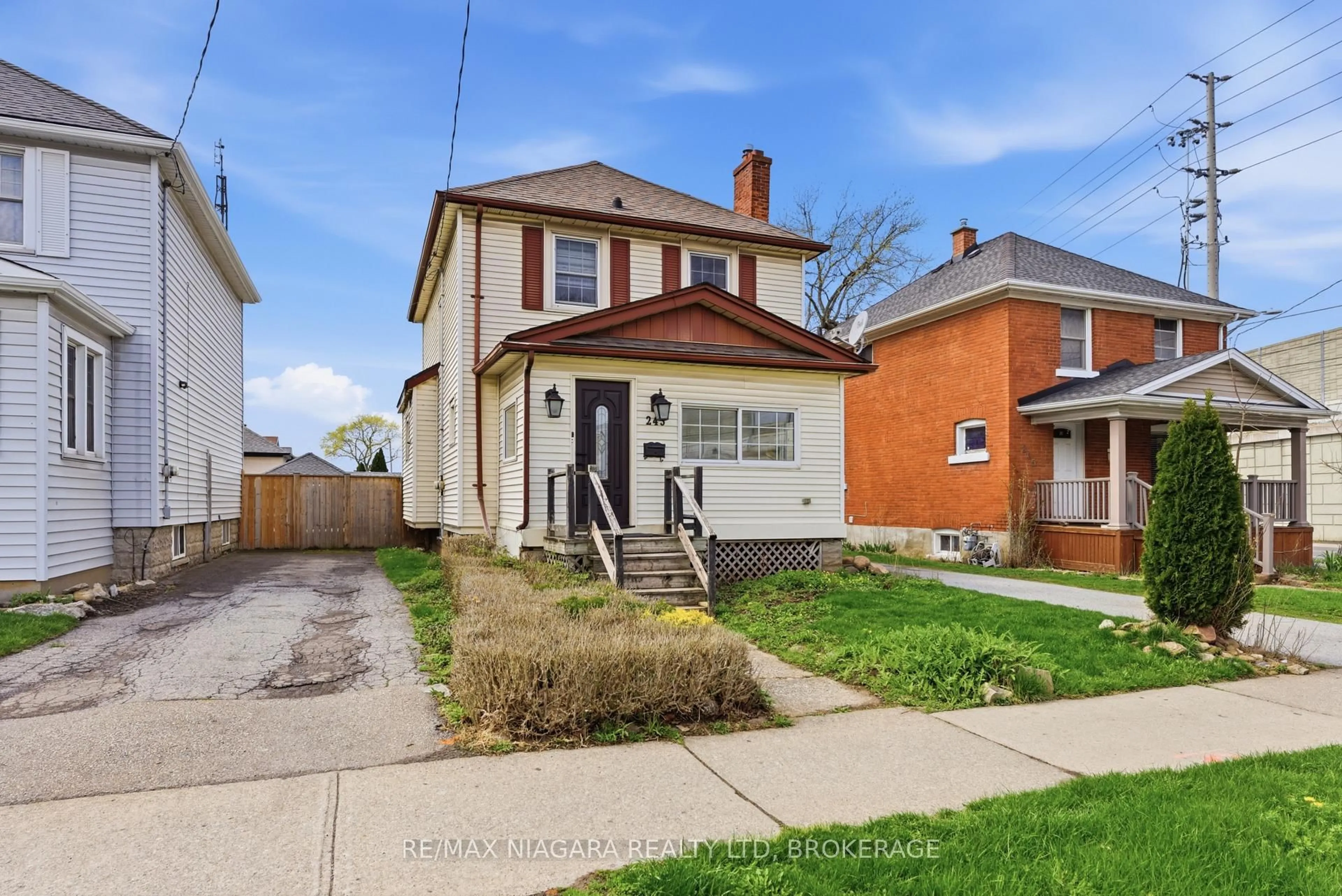 Home with brick exterior material, street for 243 Geneva St, St. Catharines Ontario L2R 4R2