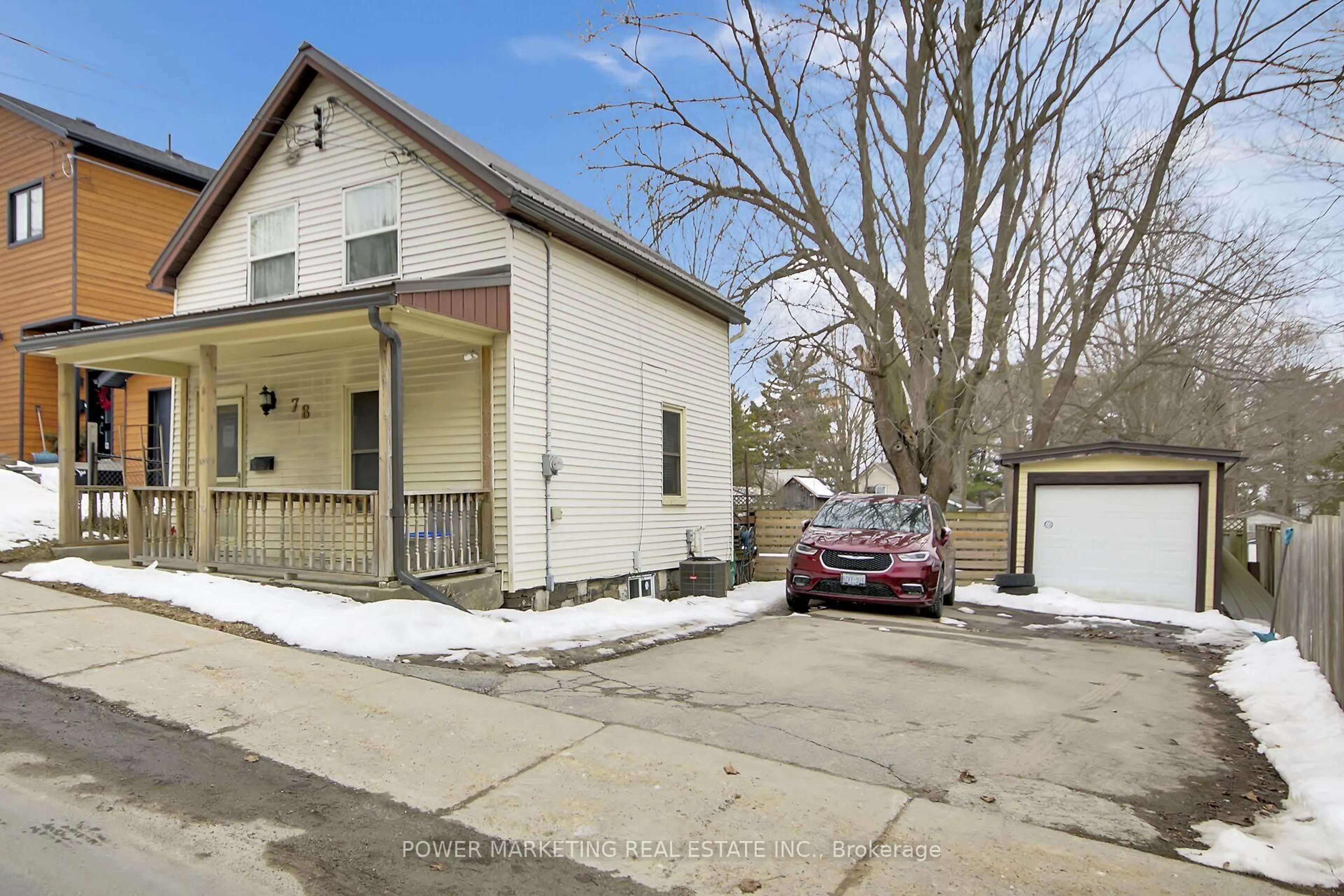 A pic from outside/outdoor area/front of a property/back of a property/a pic from drone, street for 78 ORMOND St, Brockville Ontario K6V 2K6