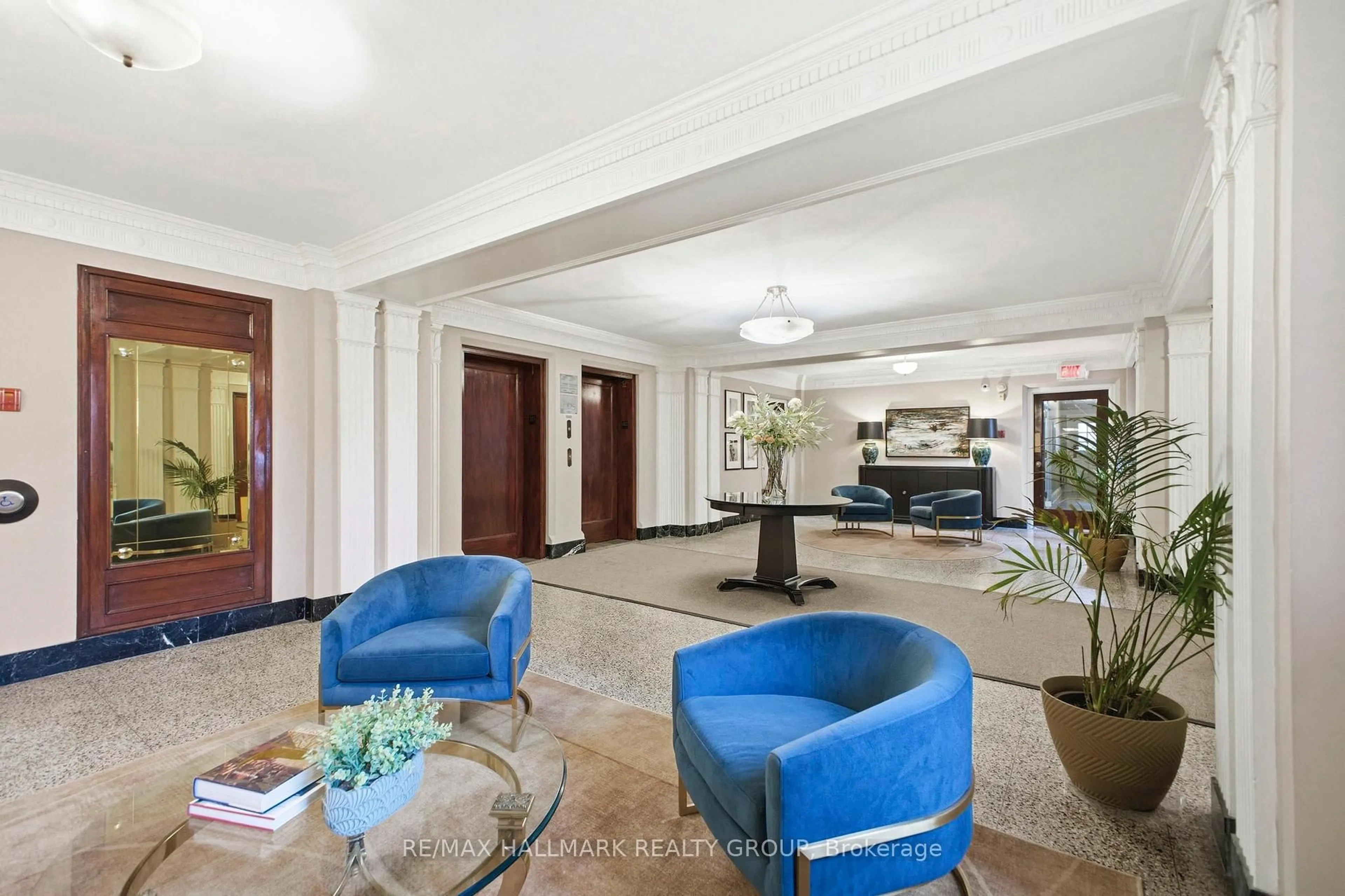 Lobby for 260 Metcalfe St #1C, Ottawa Ontario K2P 1R6