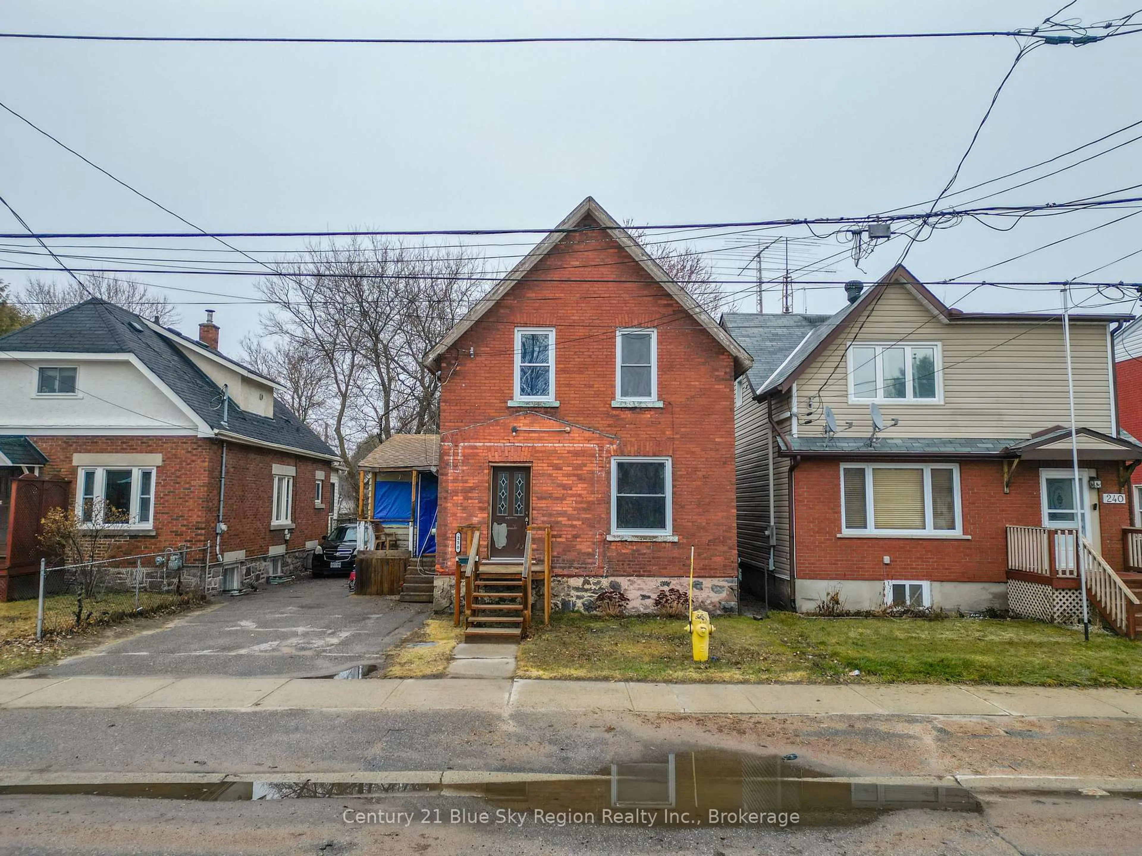 Home with brick exterior material, street for 250 Fifth Ave, North Bay Ontario P1B 3N6