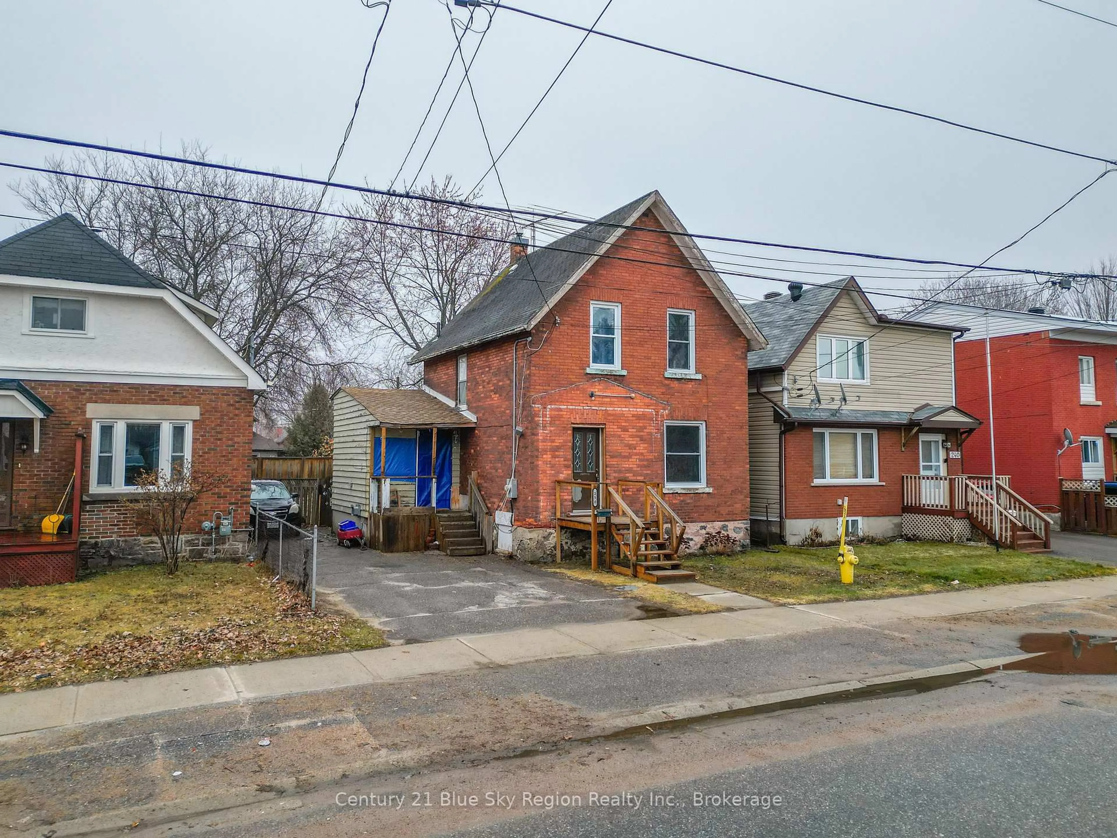 Home with brick exterior material, street for 250 Fifth Ave, North Bay Ontario P1B 3N6