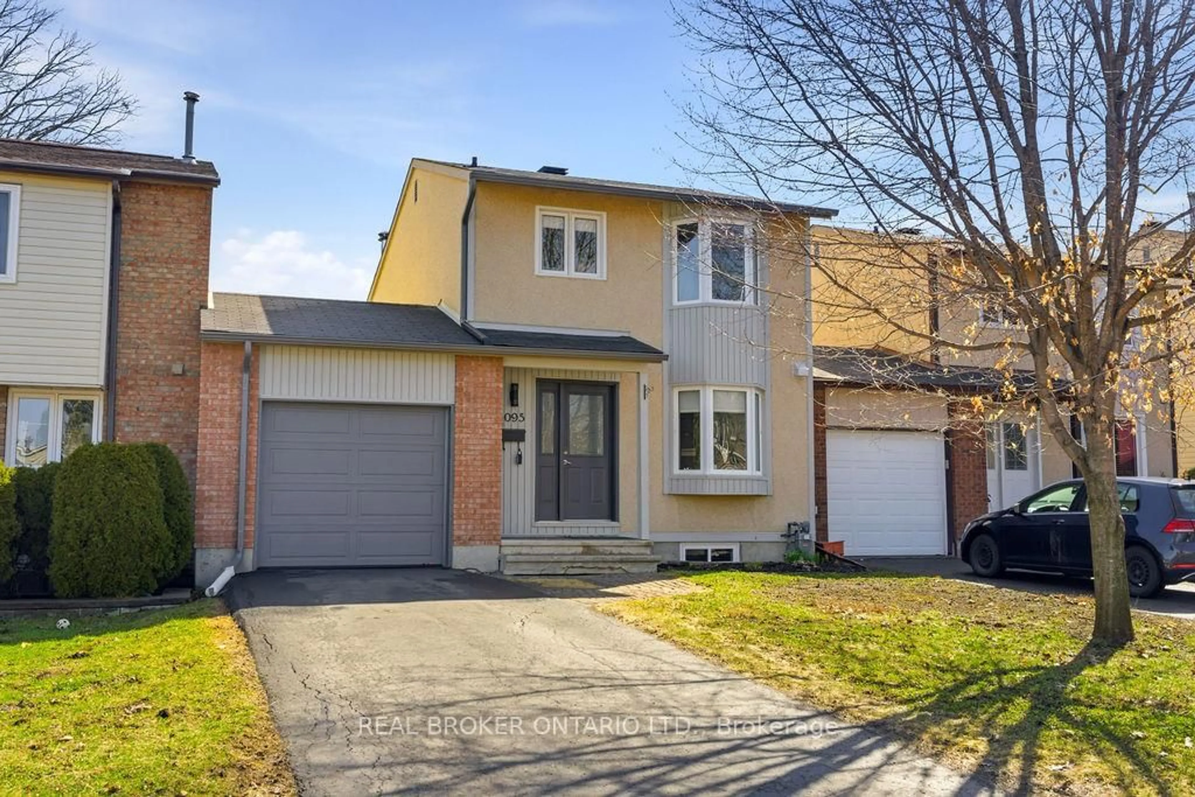 Home with brick exterior material, street for 1095 Avignon Crt, Ottawa Ontario K1C 2M2