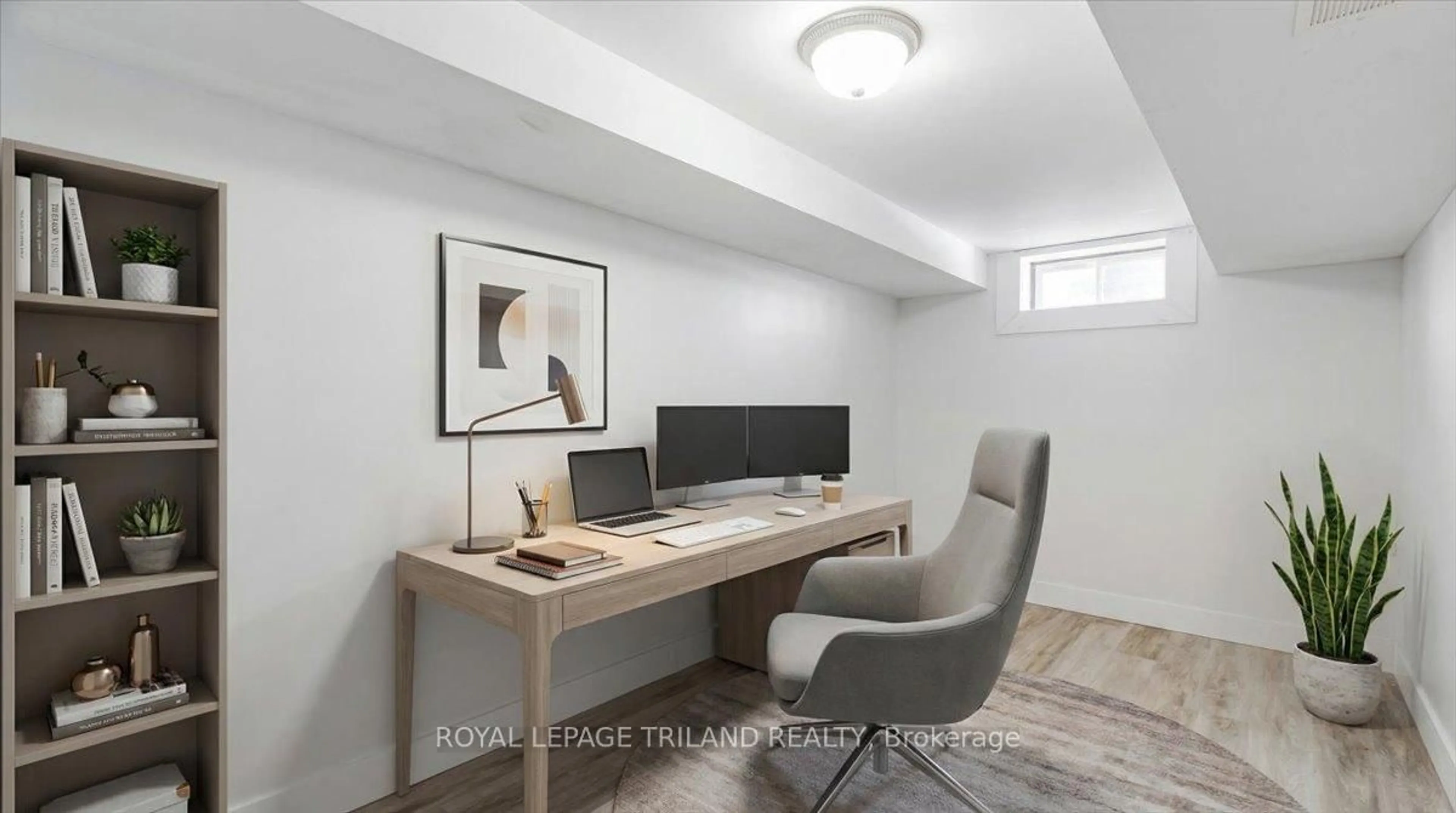 A pic of a room for 250 Greenwood Ave, London South Ontario N6J 3G4