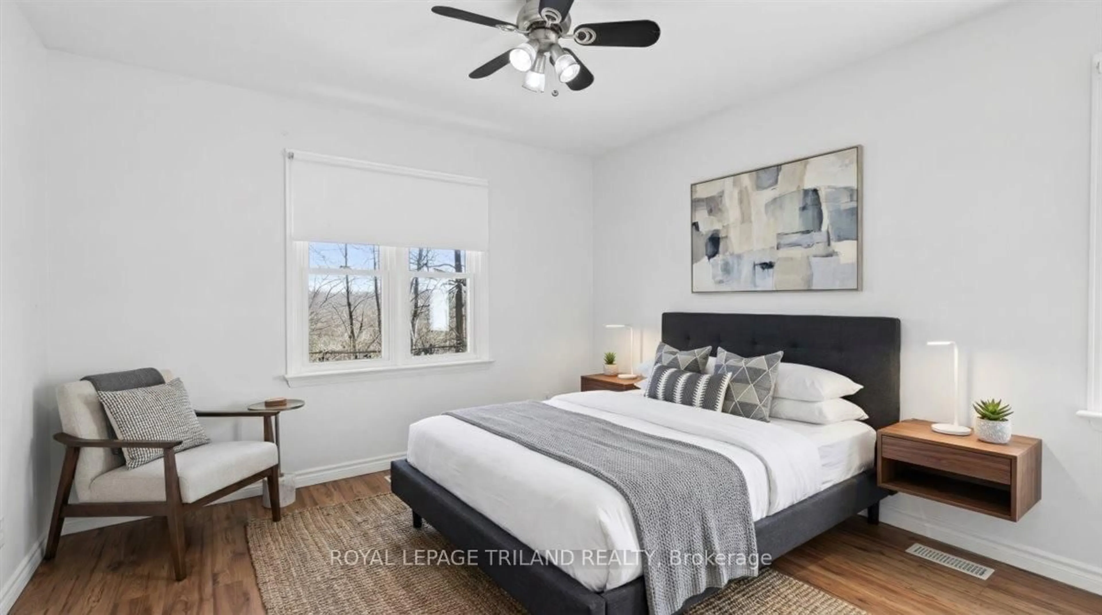 Bedroom with bed, unknown for 250 Greenwood Ave, London South Ontario N6J 3G4