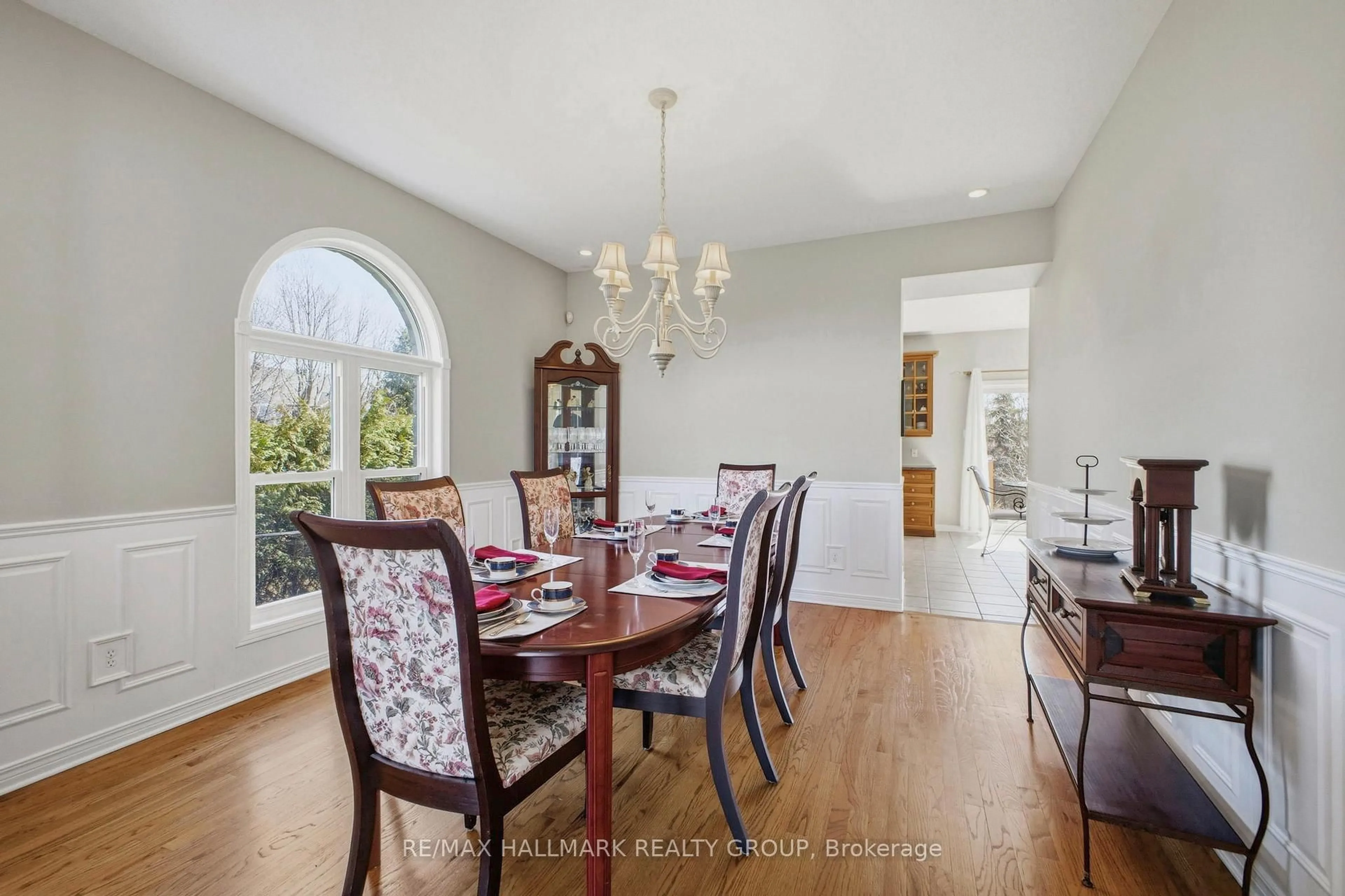 Dining room, unknown for 47 Snowberry Way, Ottawa Ontario K2S 2A8