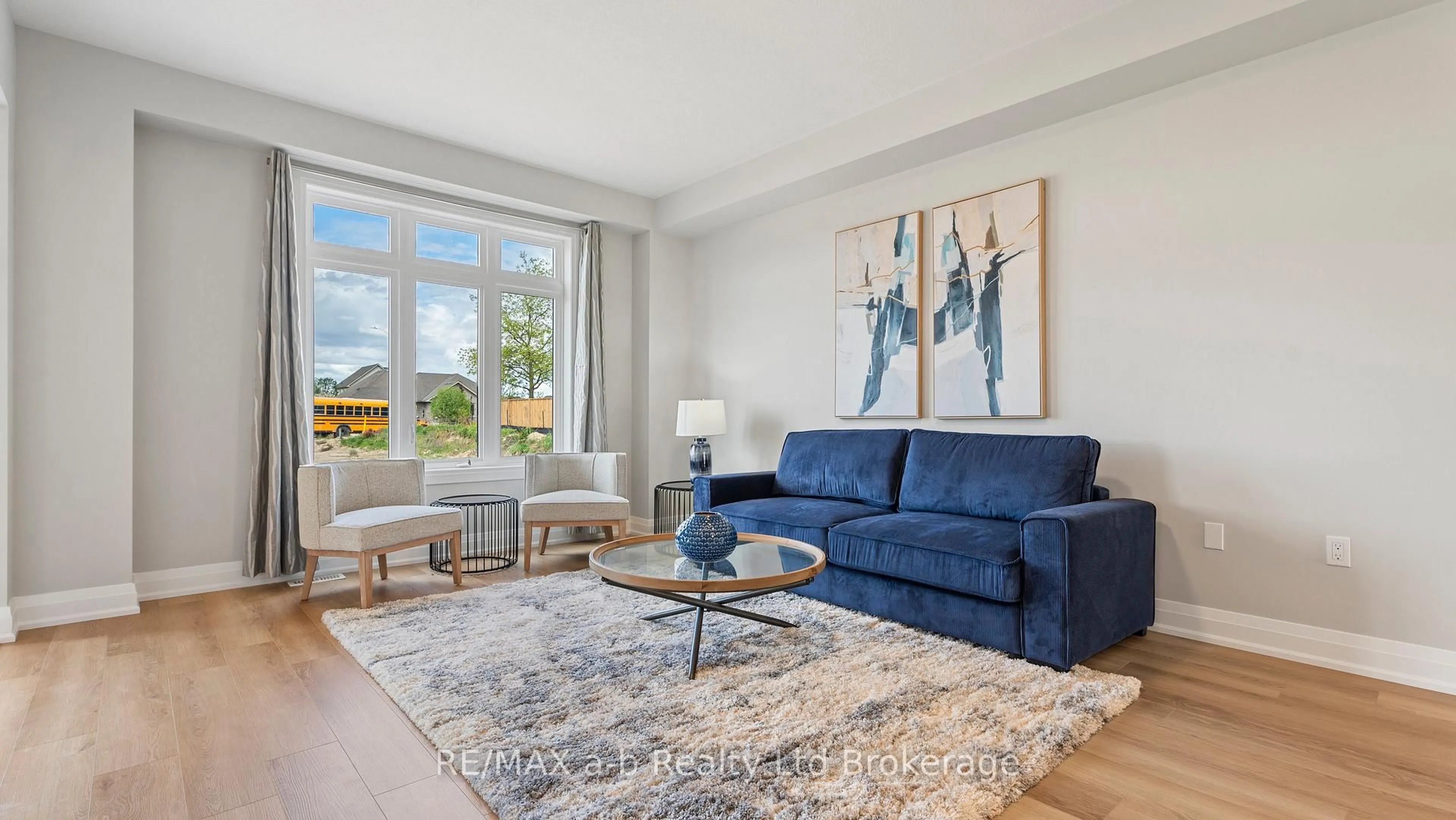 Living room with furniture, unknown for 82 CAYLEY St, Norwich Ontario N0J 1P0