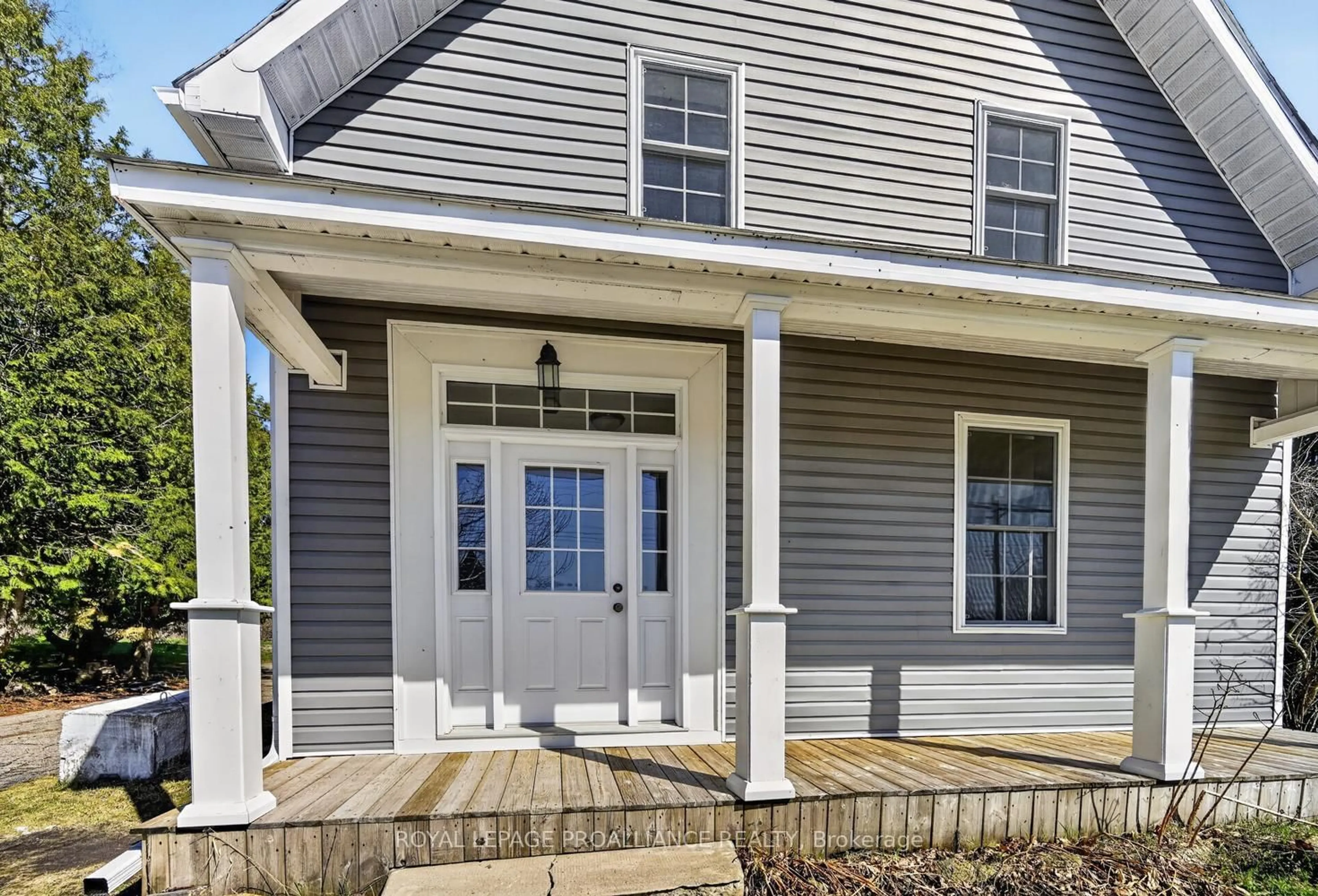 Home with vinyl exterior material, street for 13 King St, Rideau Lakes Ontario K0E 1G0