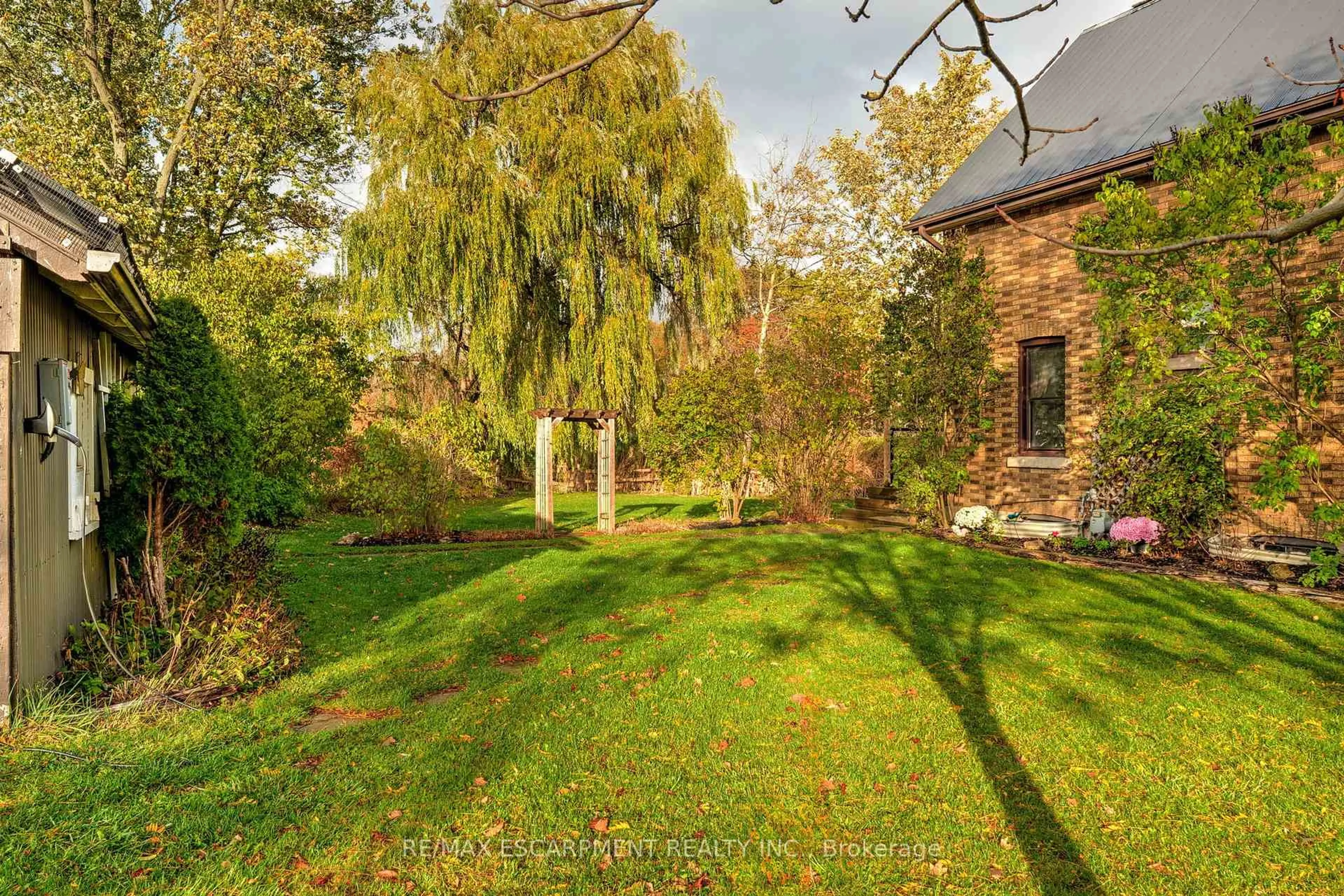 Patio, unknown for 2090 Haldibrook Rd, Hamilton Ontario L0R 1C0